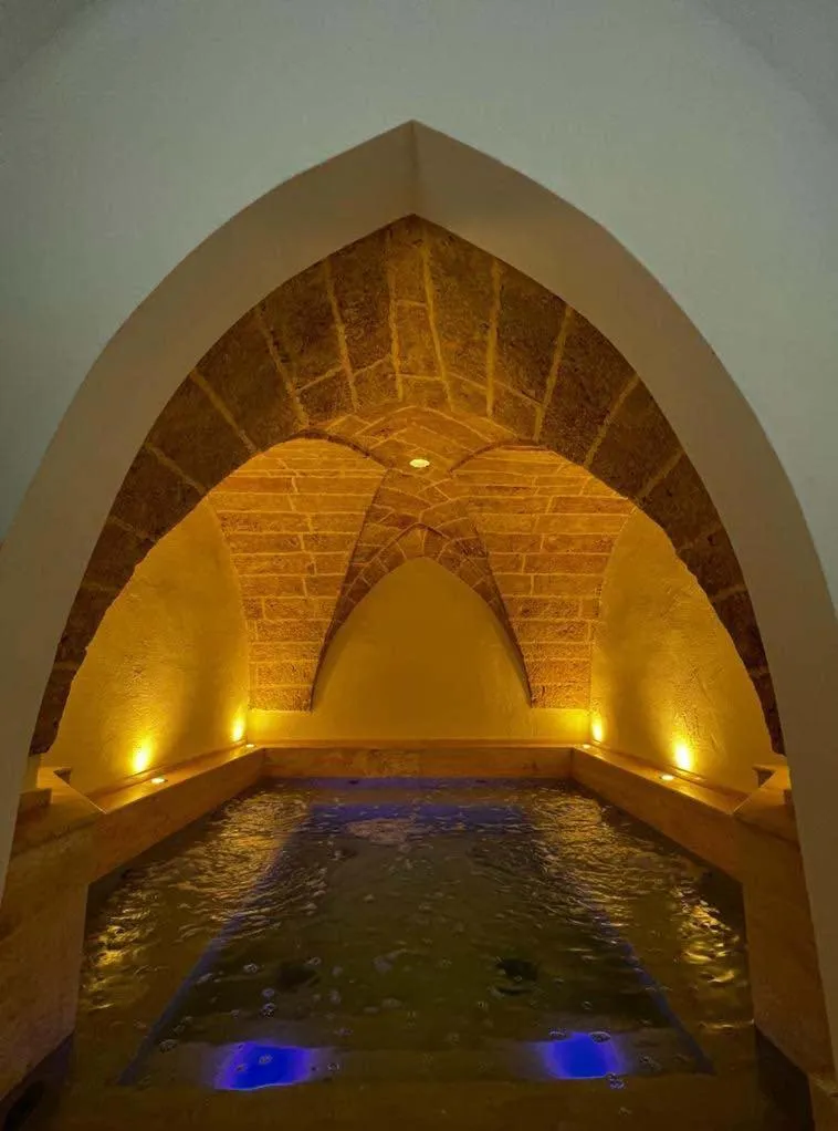 Swimming pool in TS Residence