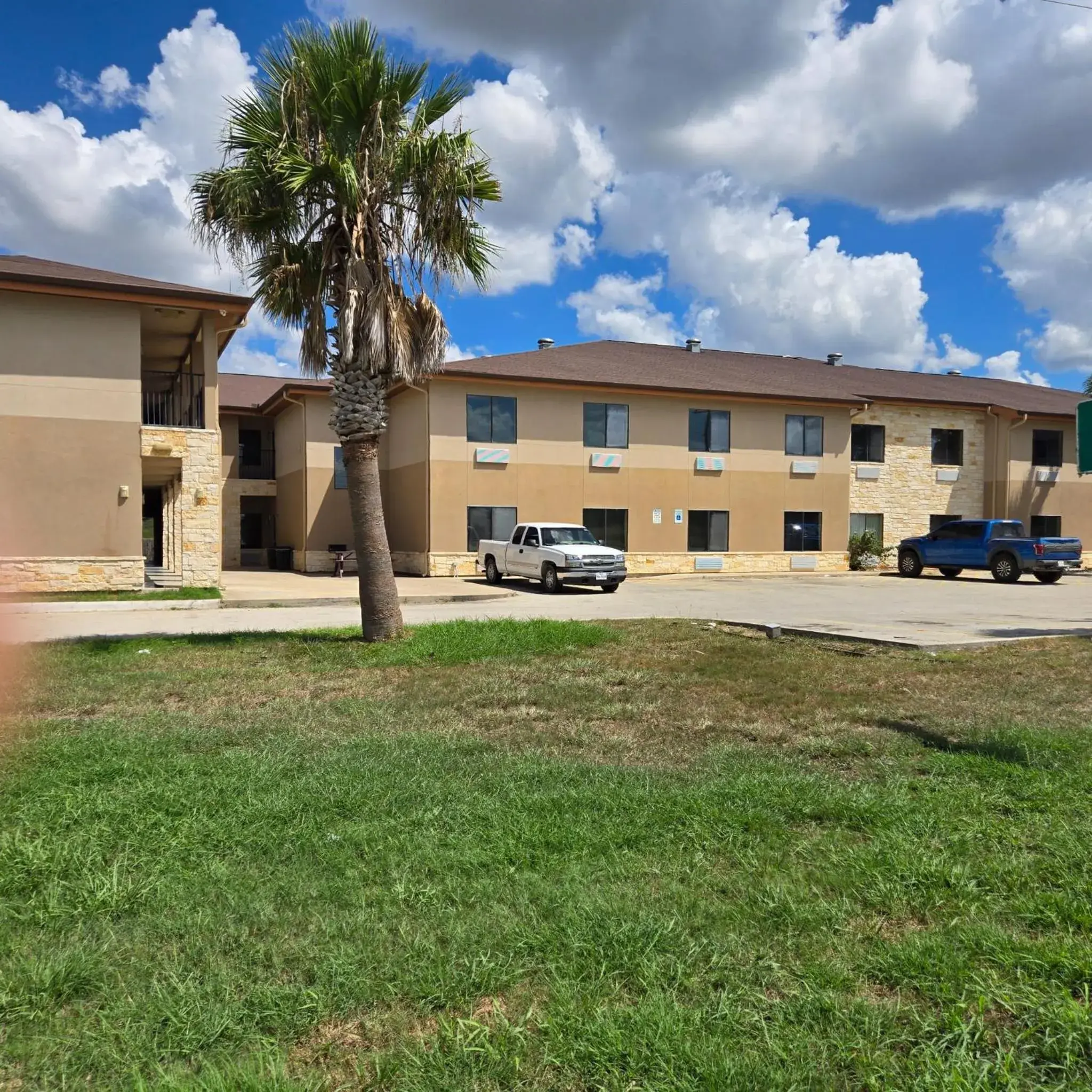 On site in Karnes City Lodge On site in Karnes City Lodge