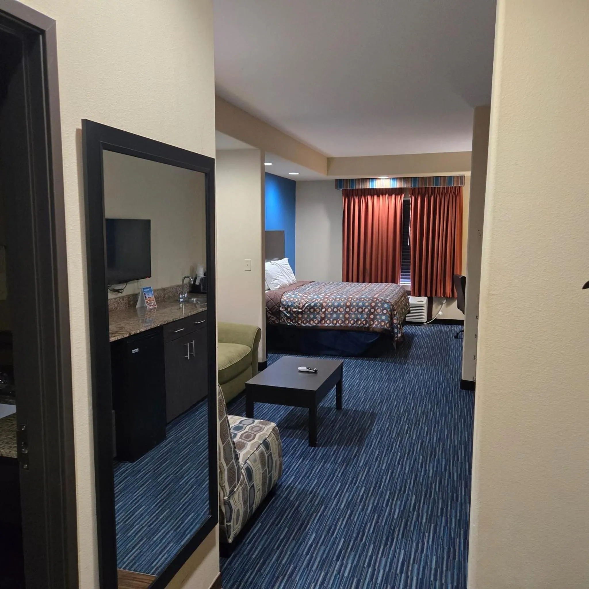 Bedroom, Bed in Karnes City Lodge