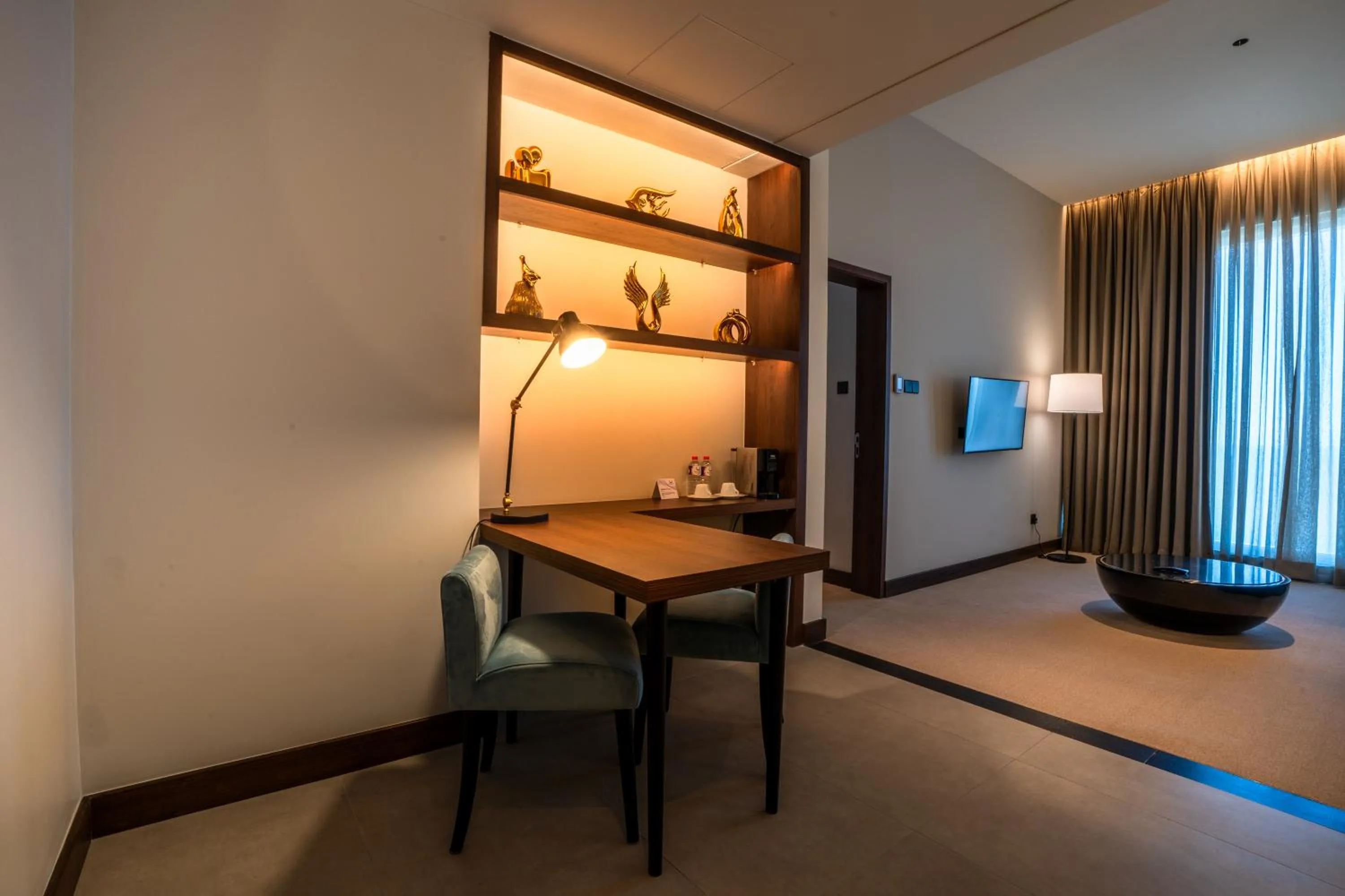 Living room, Bed in Sofia Colombo City Hotel