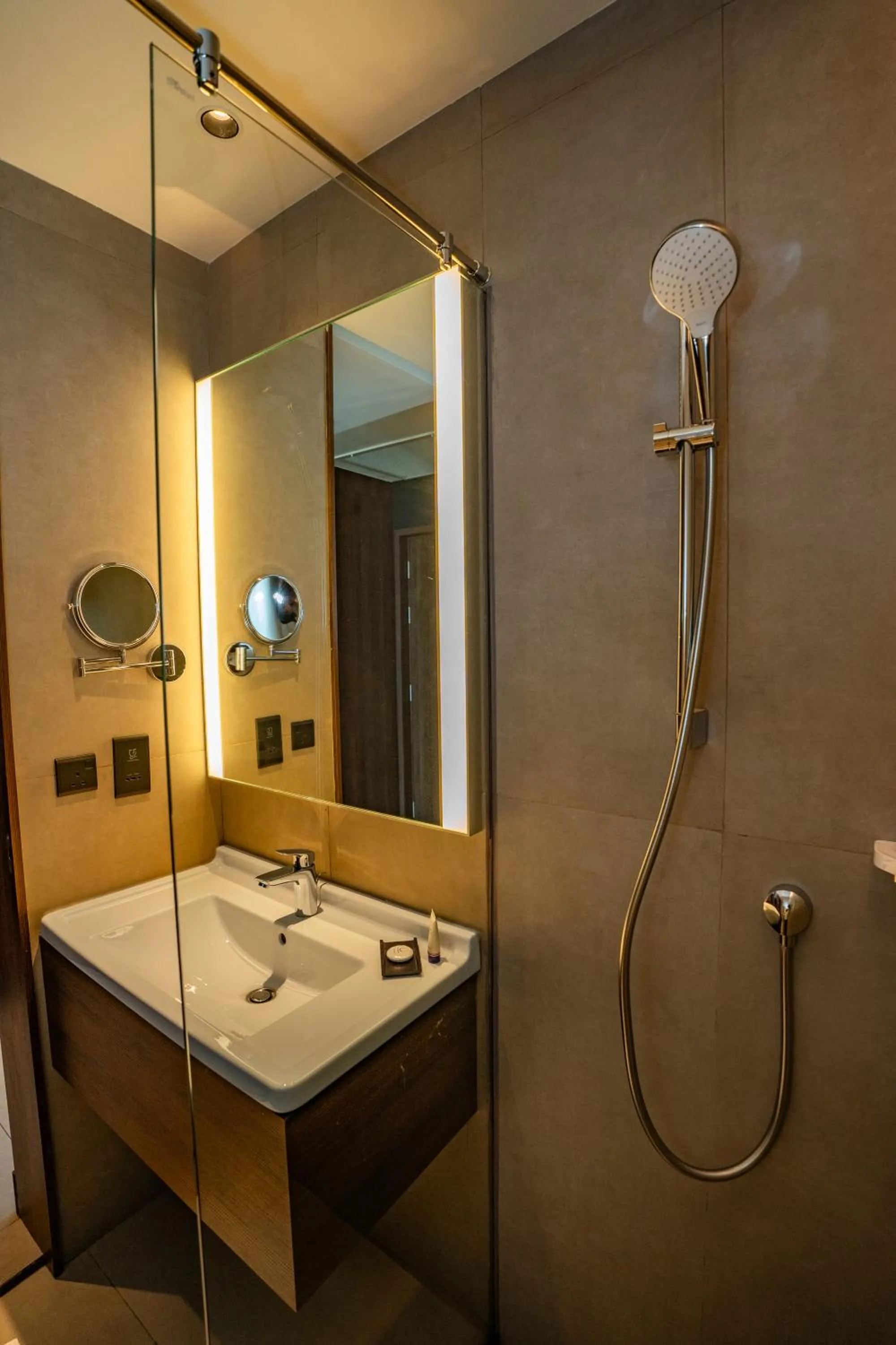 Shower in Sofia Colombo City Hotel