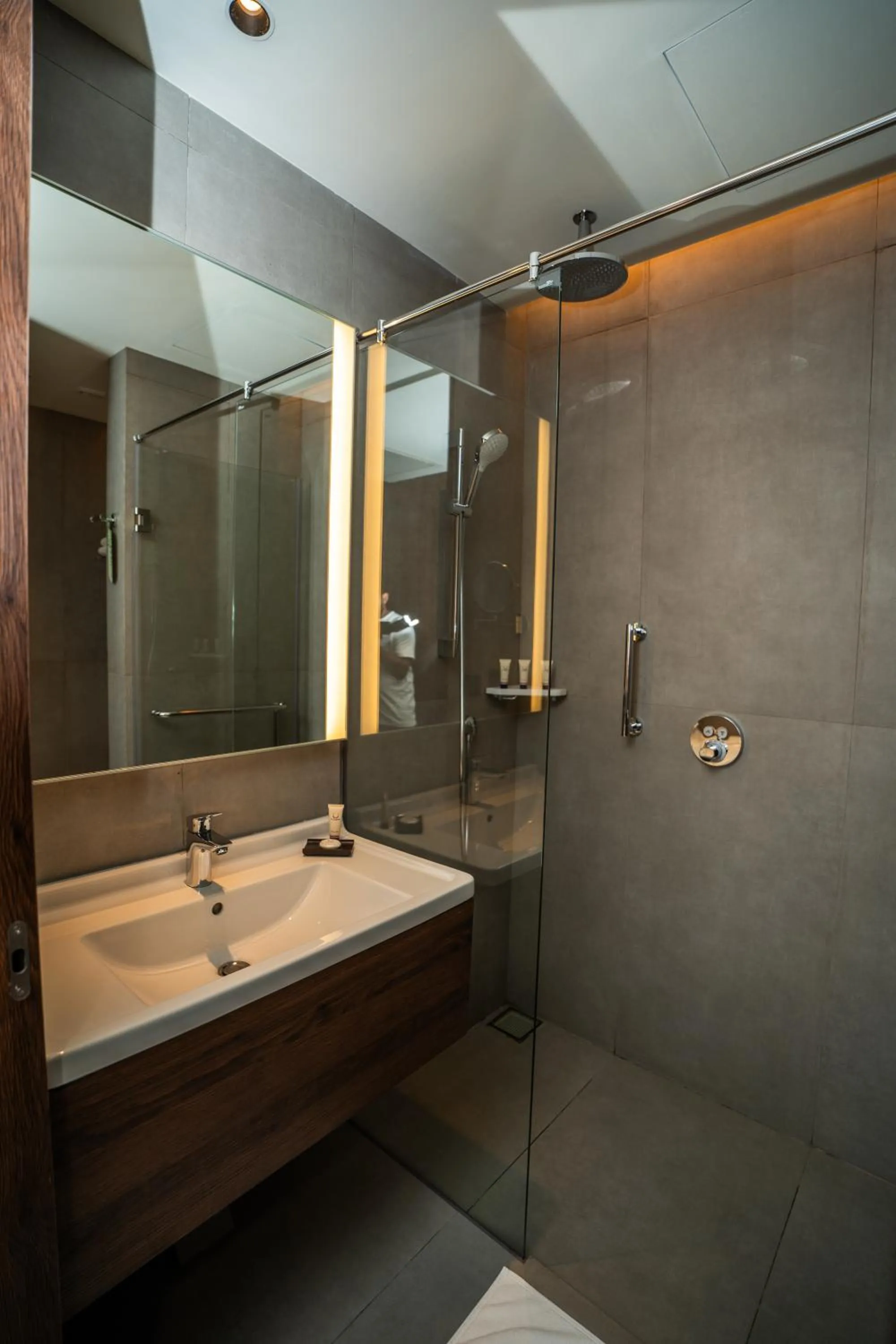 Shower in Sofia Colombo City Hotel