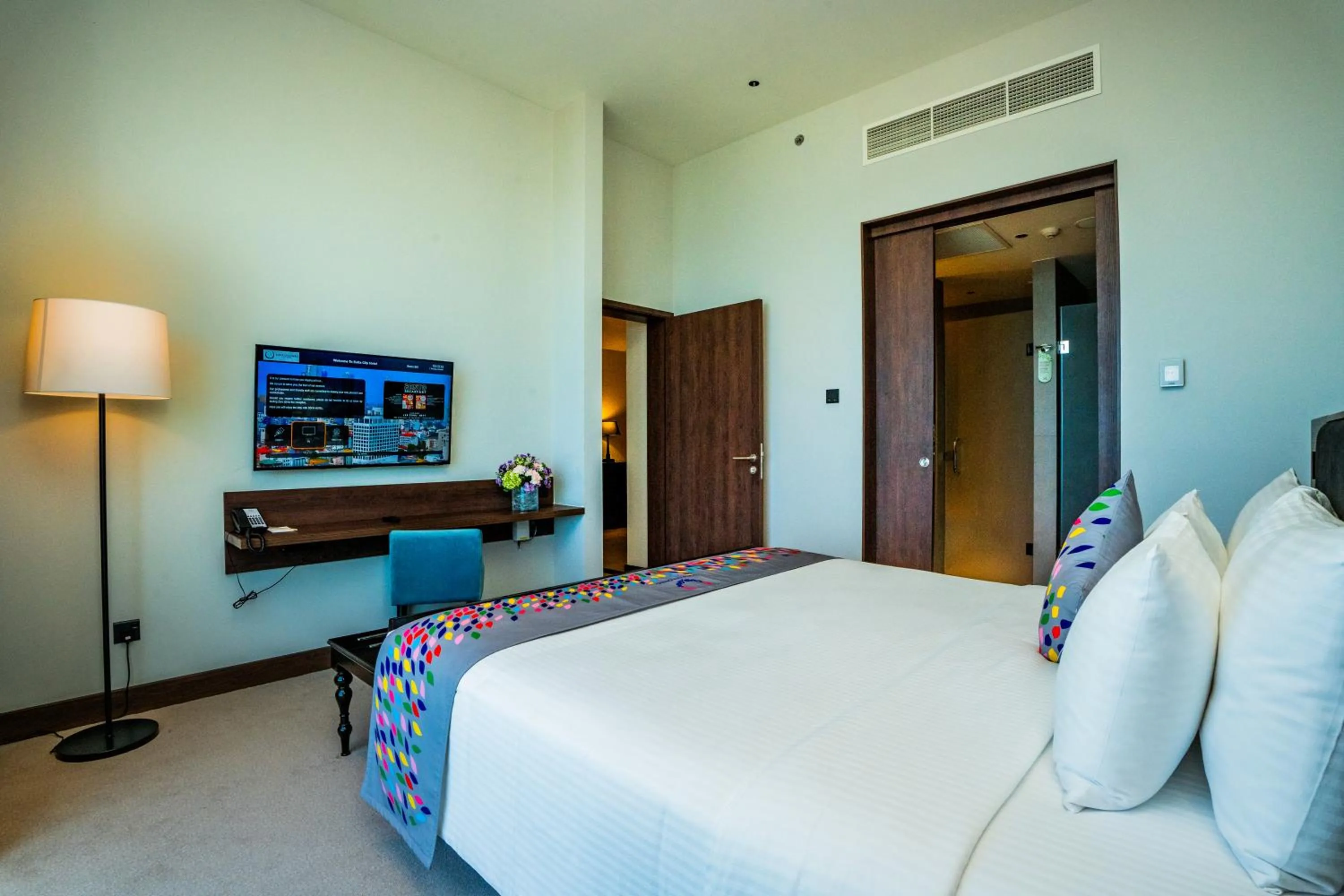 Bed in Sofia Colombo City Hotel