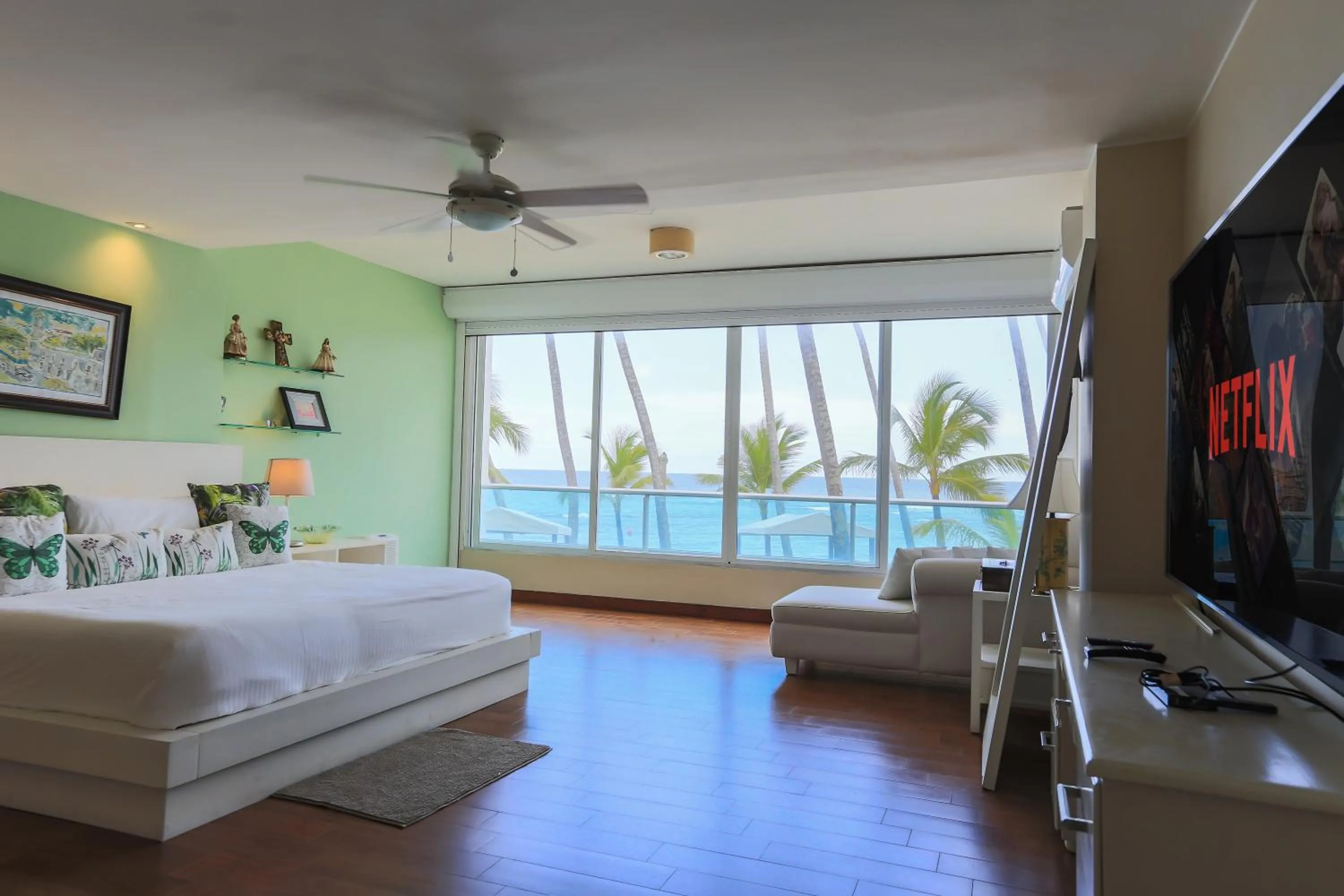 Bed in Marbella Juan Dolio Beachfront