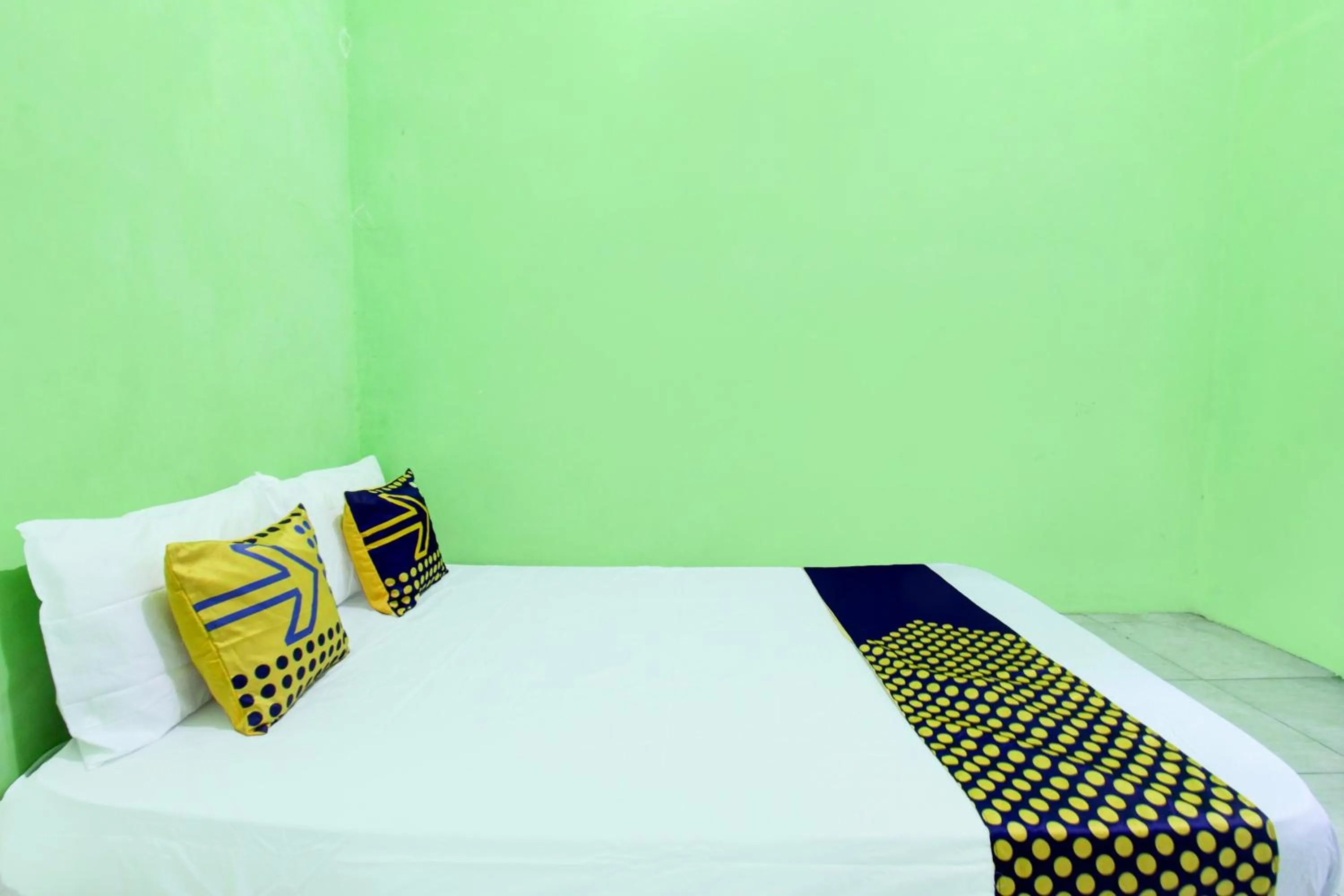 Bedroom, Bed in OYO Life 93255 Kosan Teratai Jaya