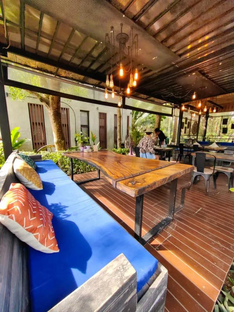 Restaurant/places to eat in The Willow Phangan