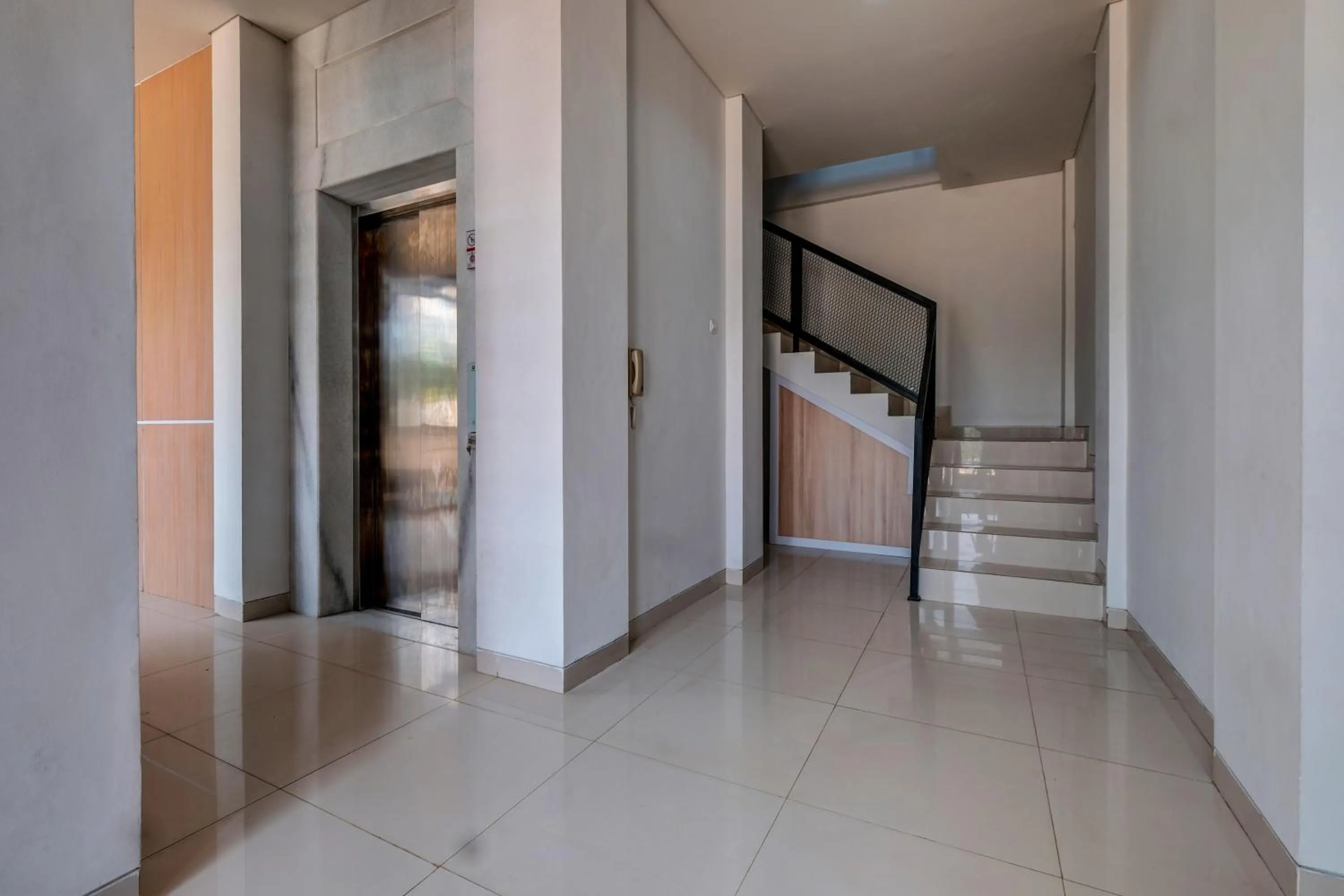 Lobby or reception in OYO Life 93289 Jelita Residence 2