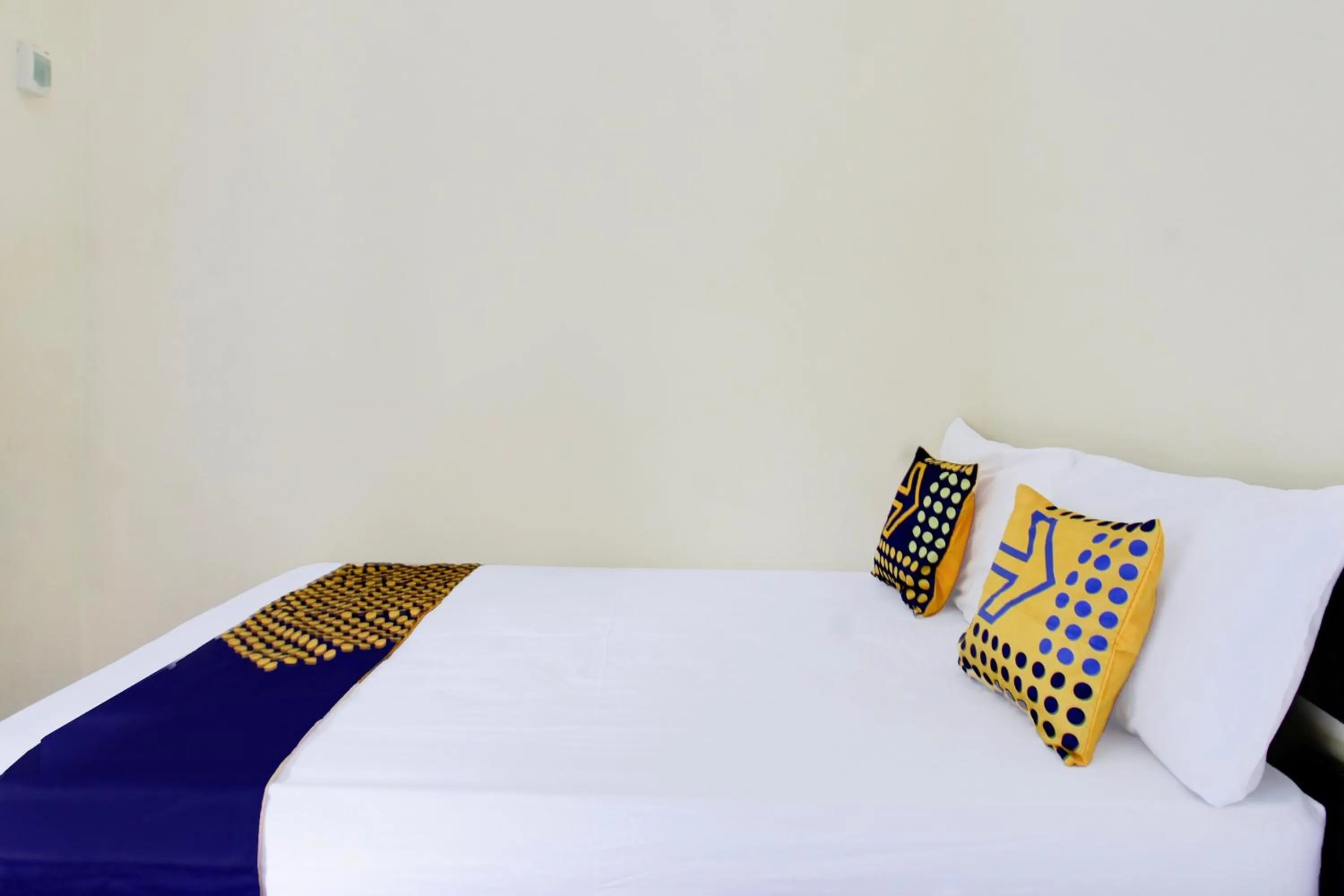 Bedroom, Bed in OYO Life 93257 Kos Anugerah