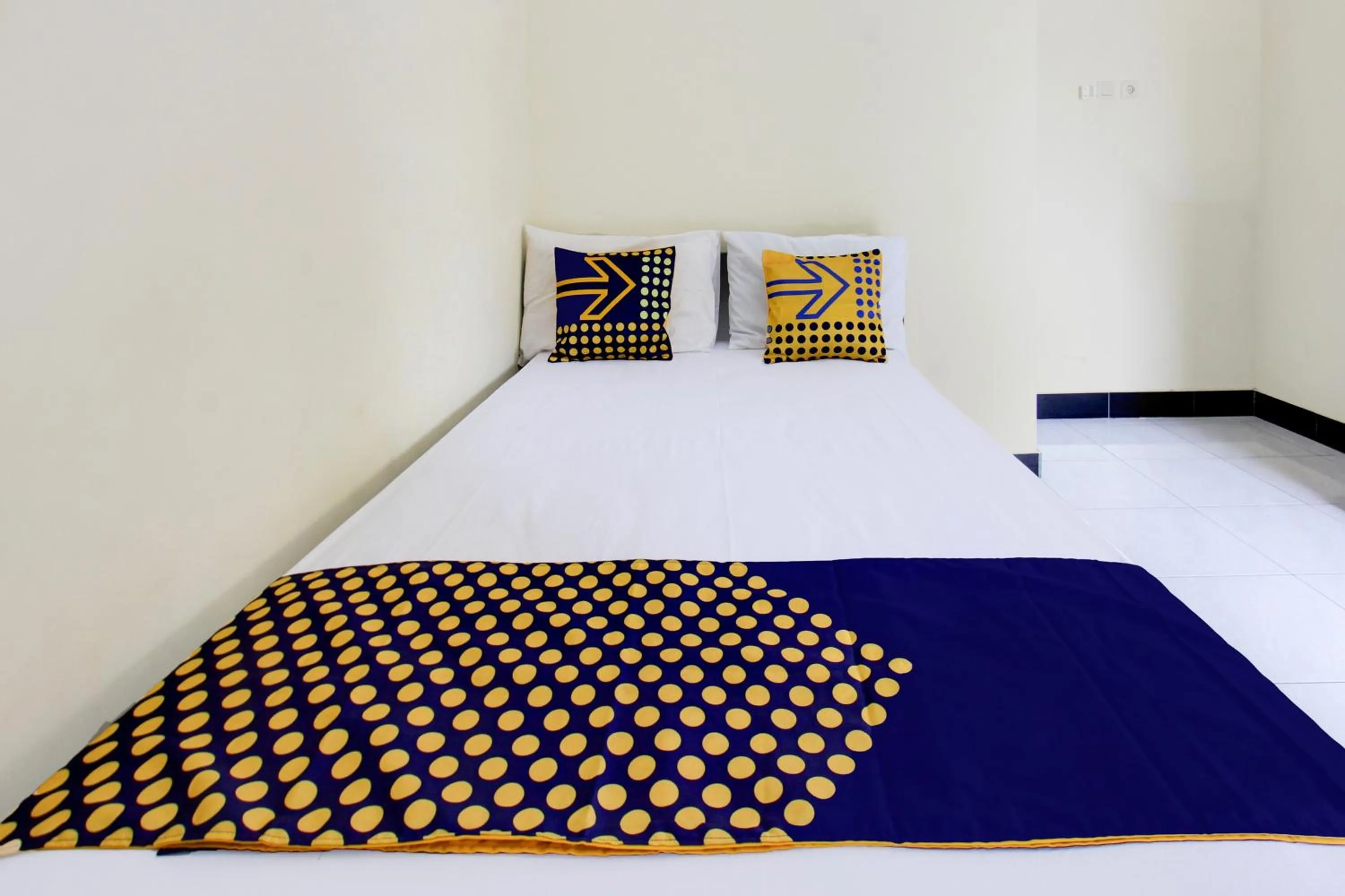 Bedroom, Bed in OYO Life 93257 Kos Anugerah