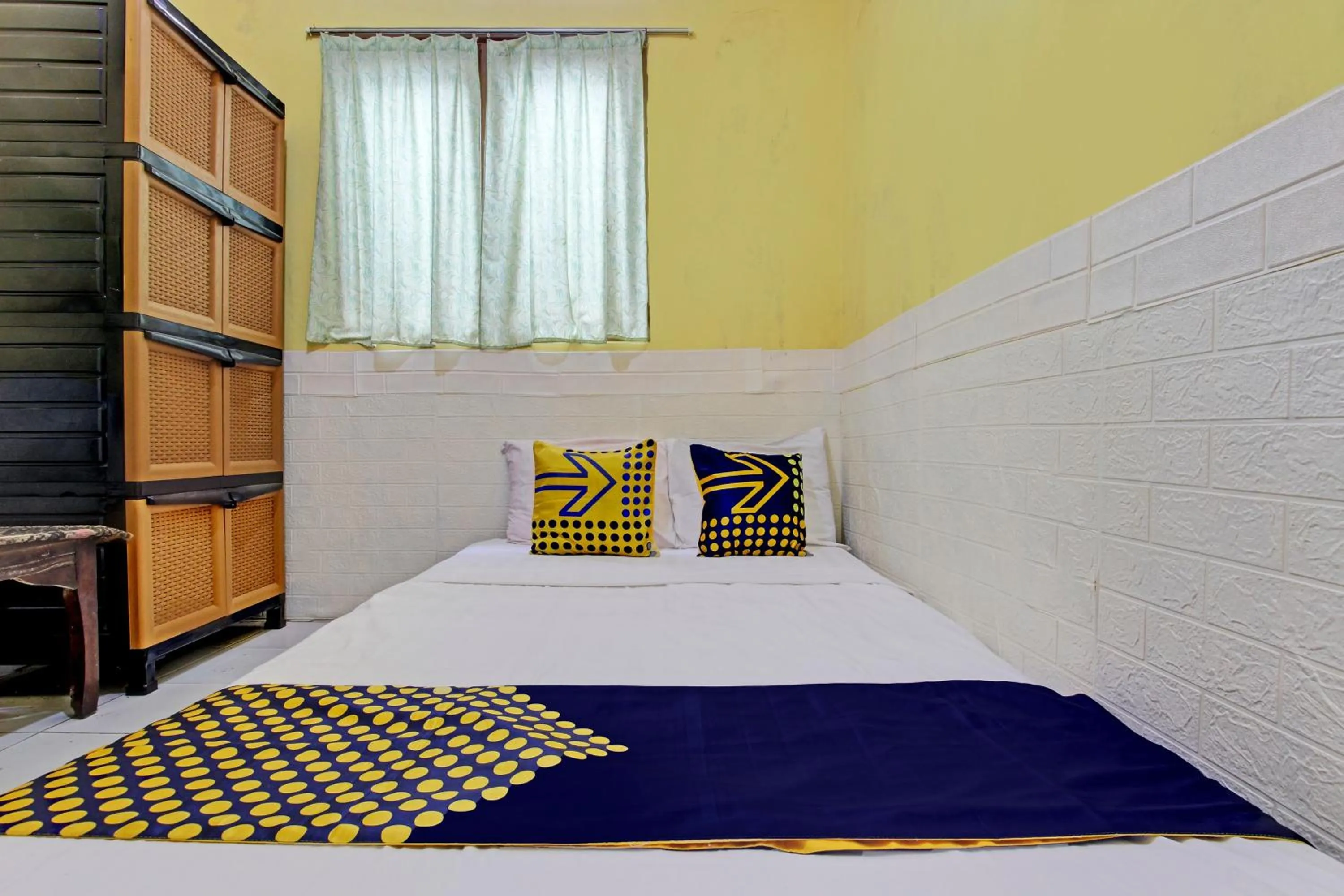 Bedroom, Bed in Hotel O Juan Kostel