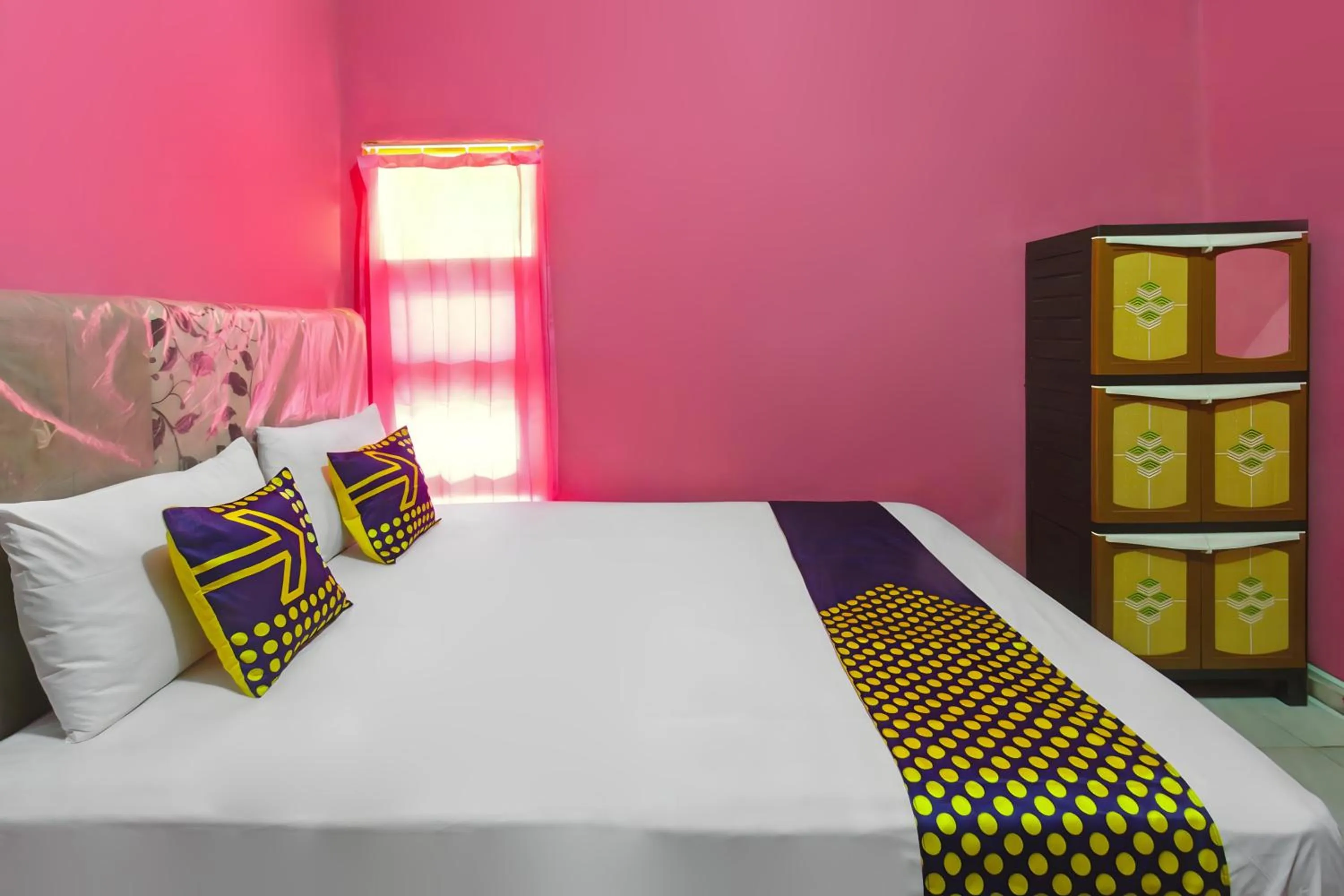 Bedroom, Bed in OYO Life 93405 Montong Are Residence