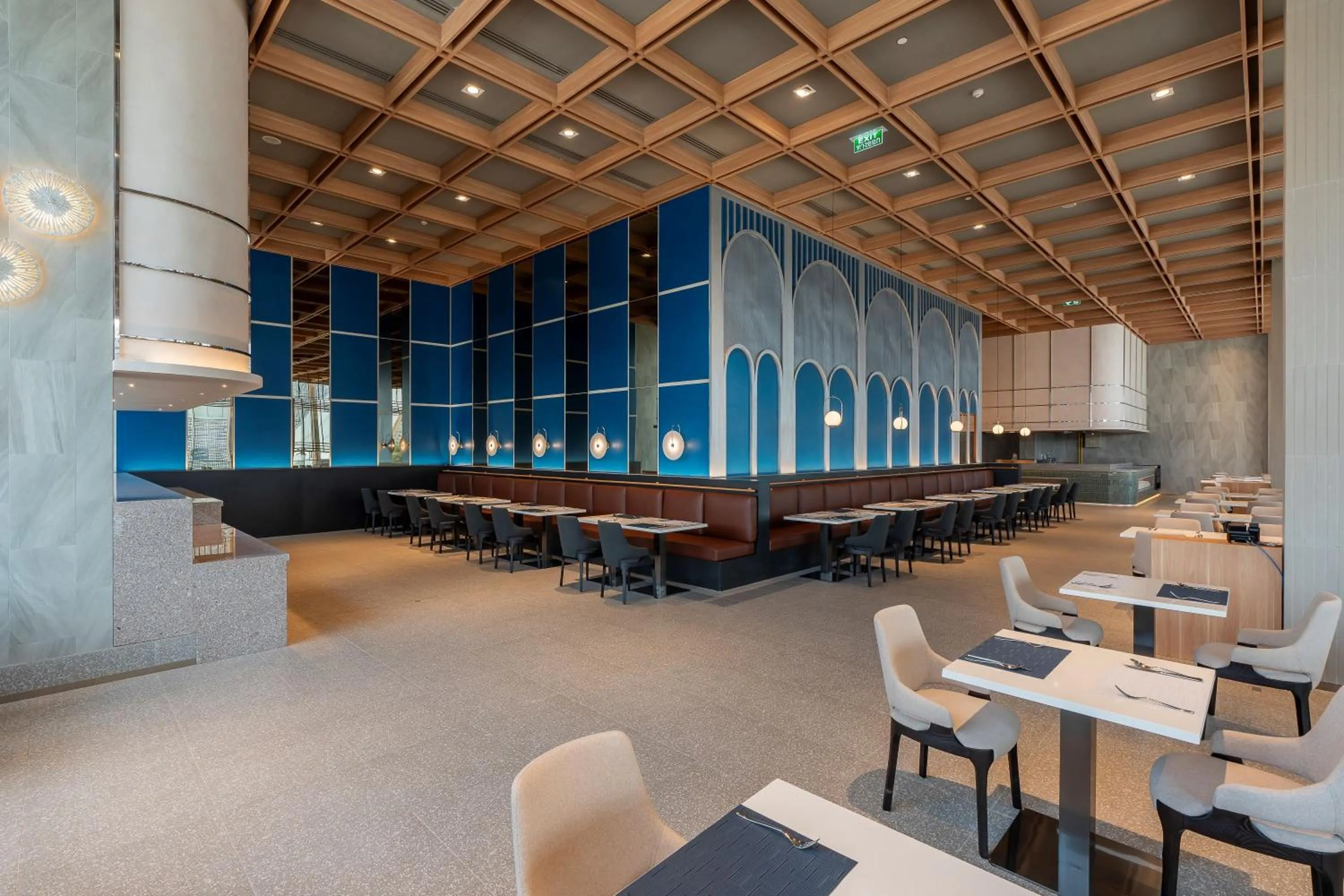 Restaurant/places to eat in Akara Hotel Pattaya