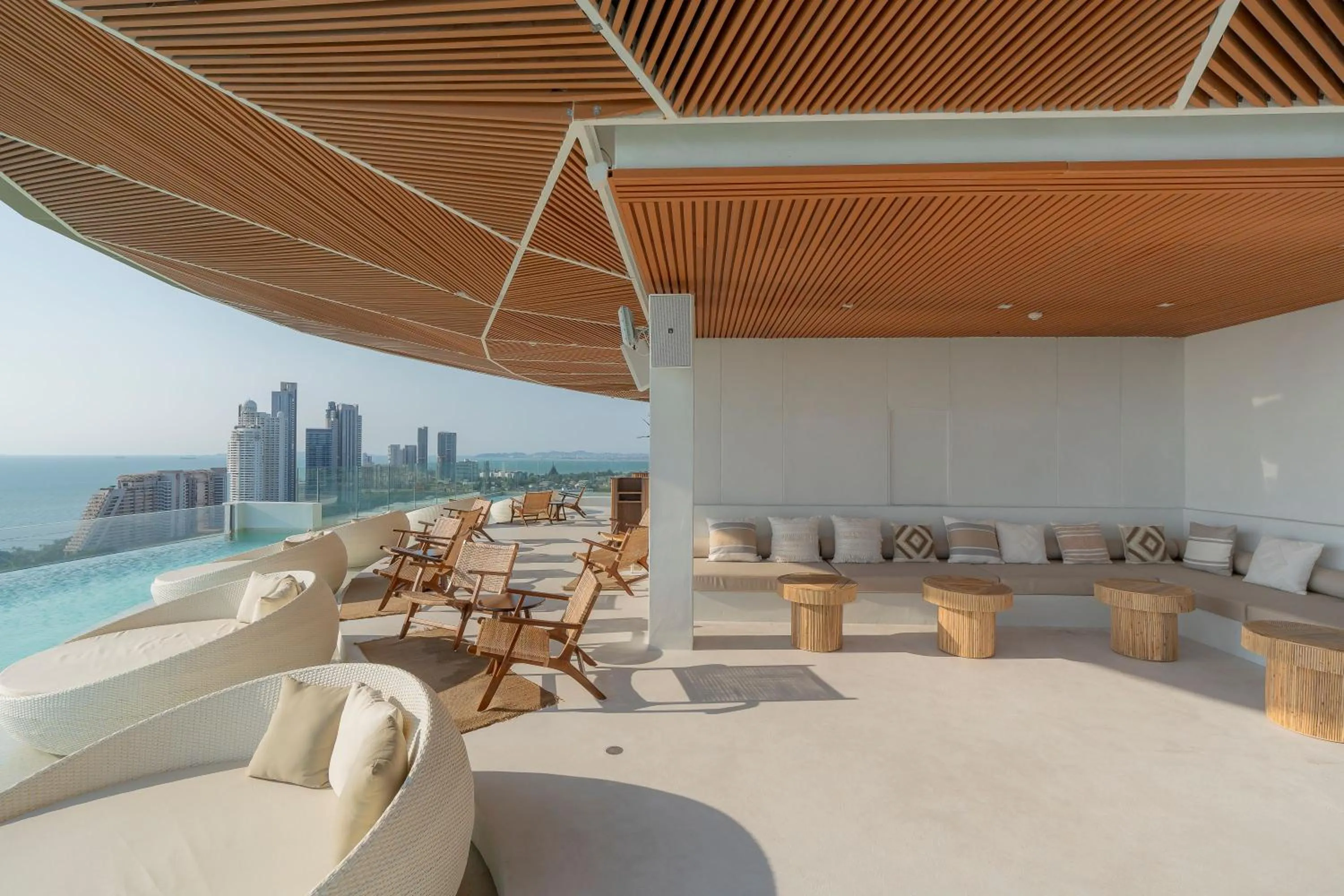 Swimming pool in Akara Hotel Pattaya