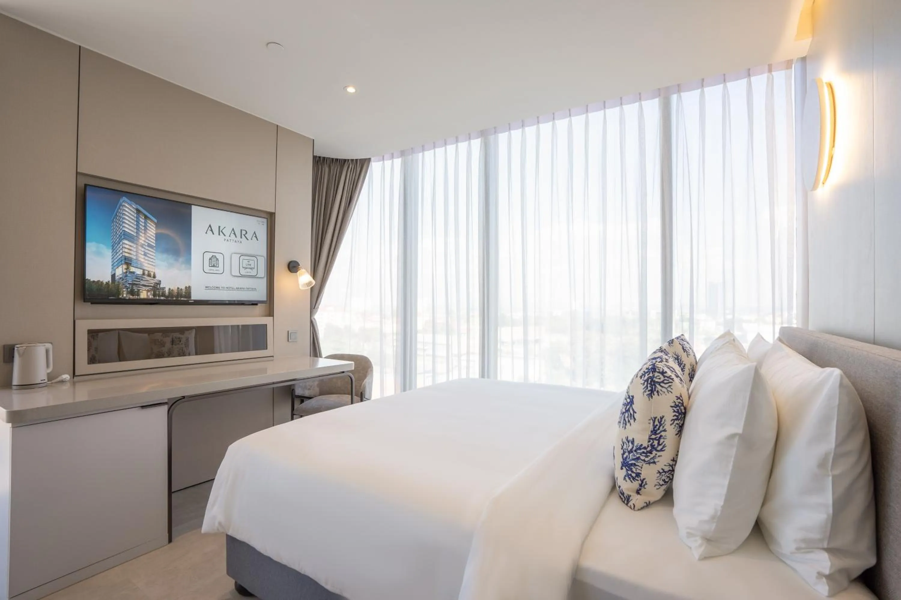 Bedroom, Bed in Akara Hotel Pattaya