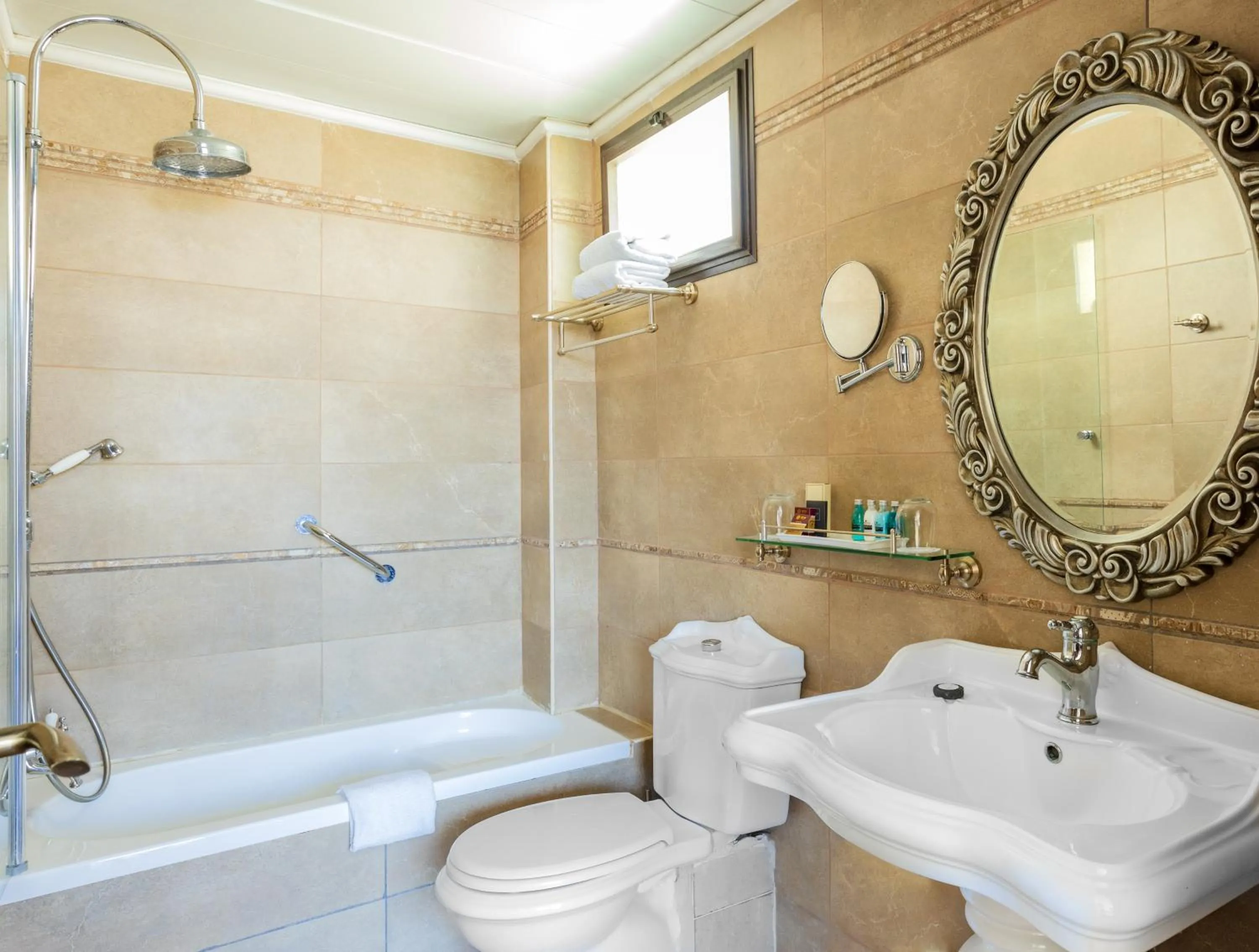 Shower in Europa 1917