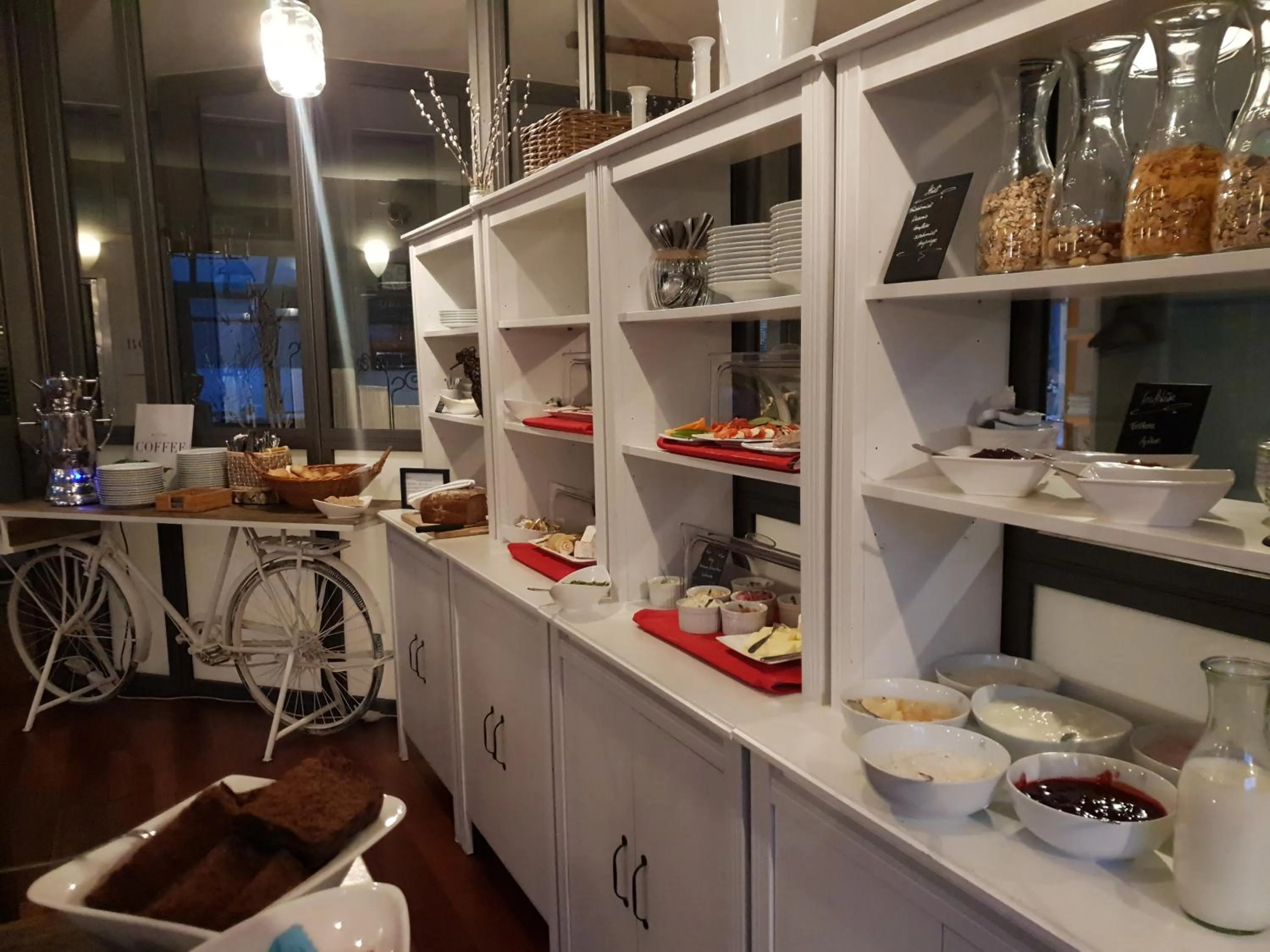 Breakfast in Hotel Fährhaus GmbH