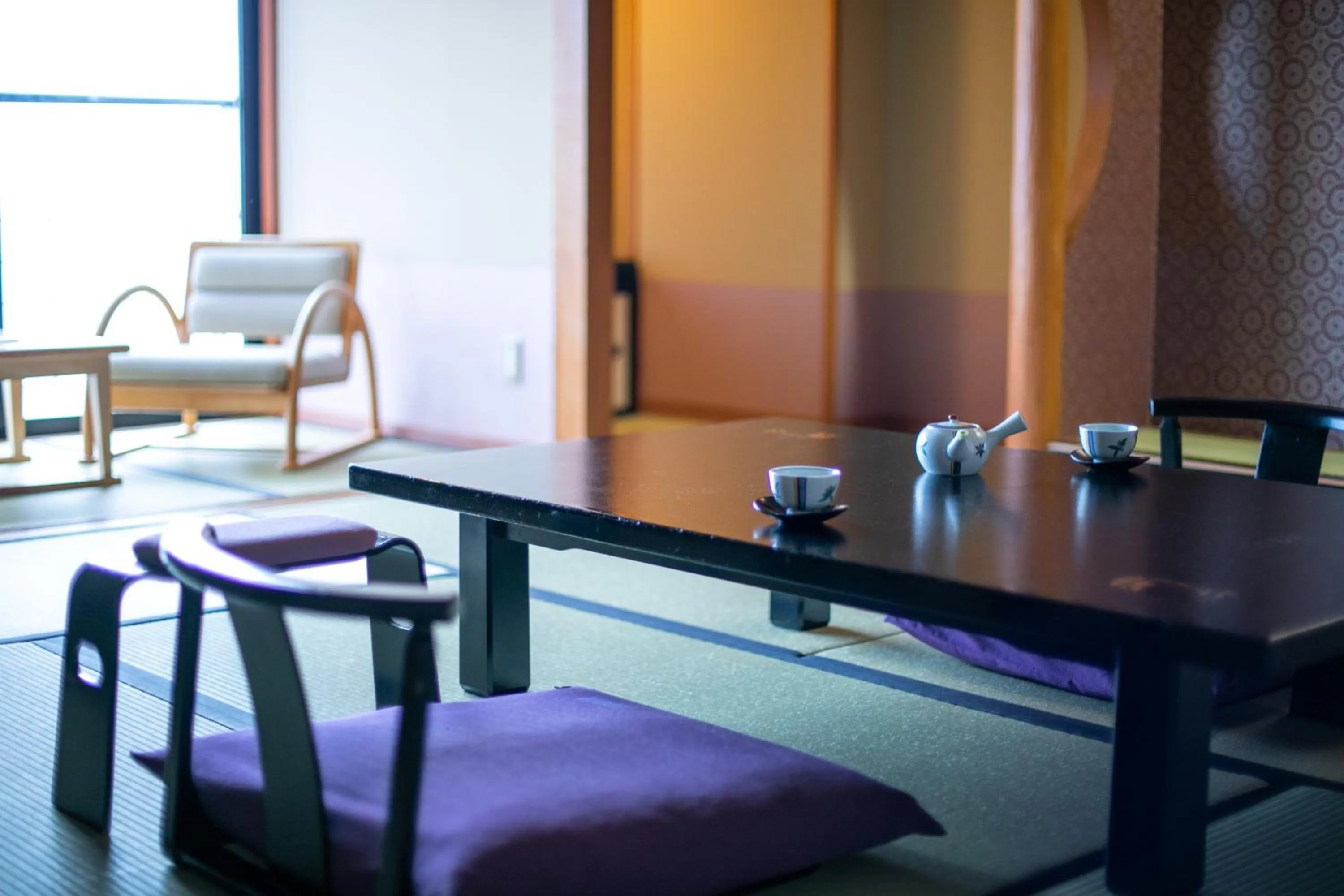 Photo of the whole room in Genjiko