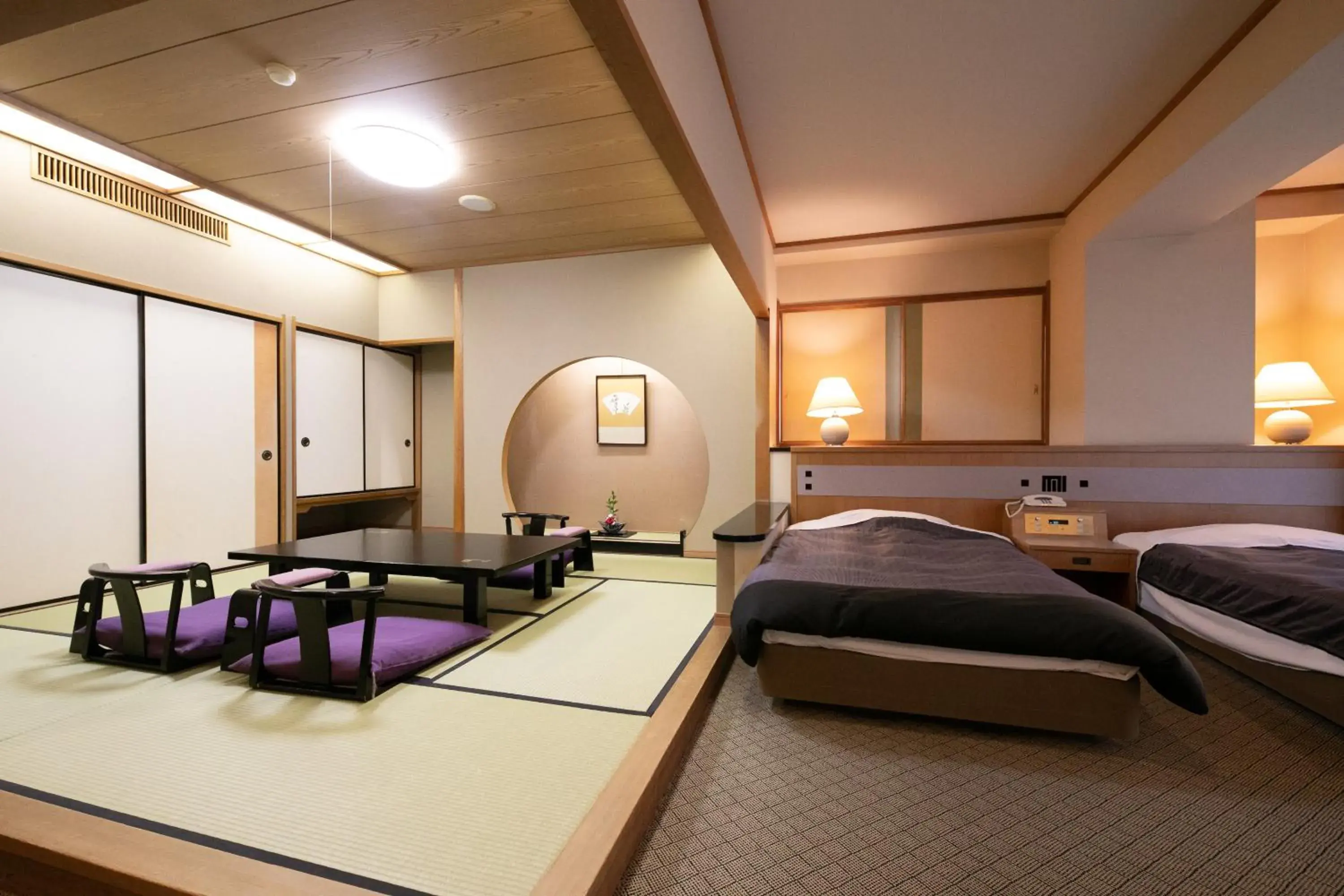 Photo of the whole room, Bed in Genjiko Photo of the whole room, Bed in Genjiko
