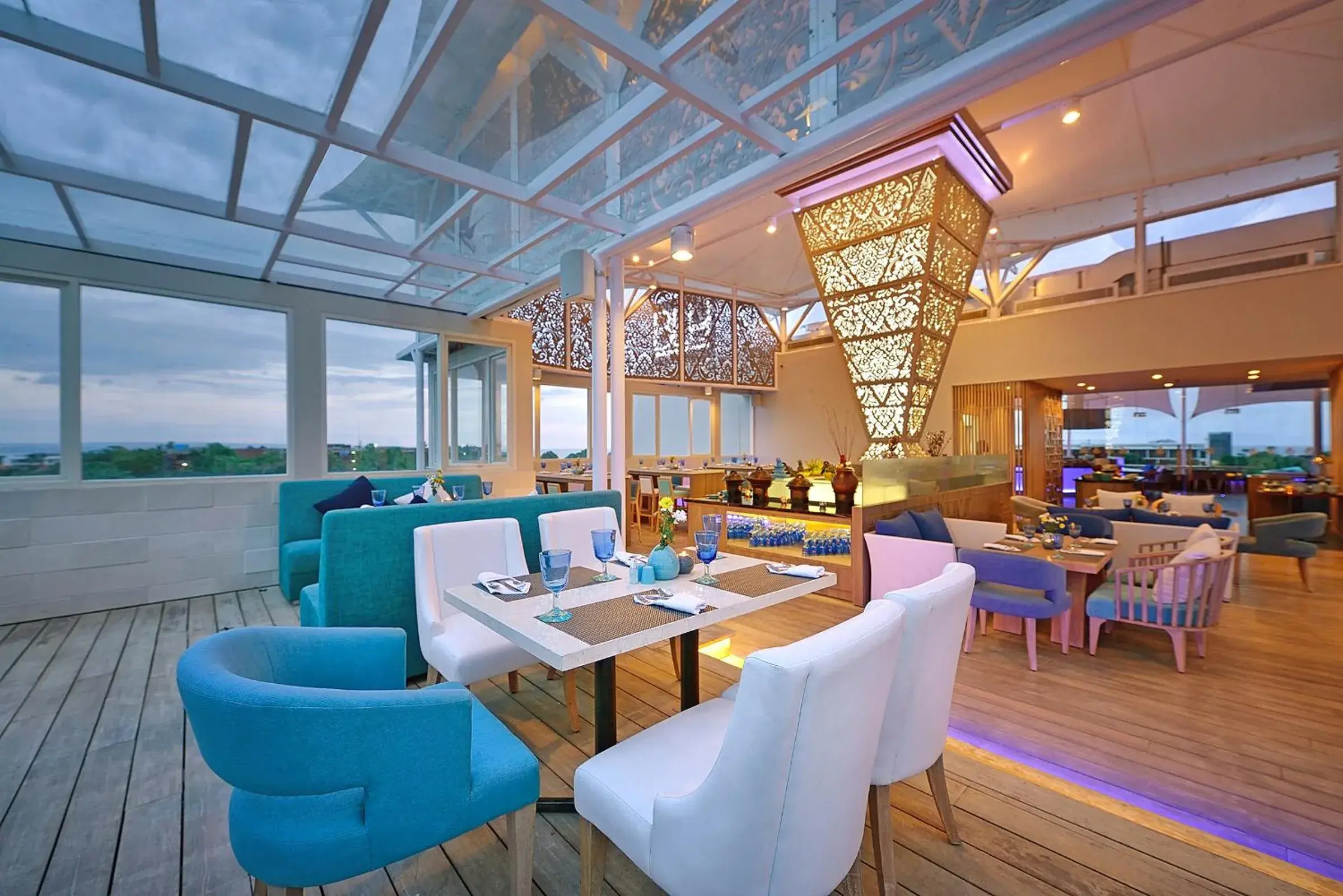 Restaurant/places to eat in de Vins Sky Hotel Seminyak Restaurant/places to eat in de Vins Sky Hotel Seminyak