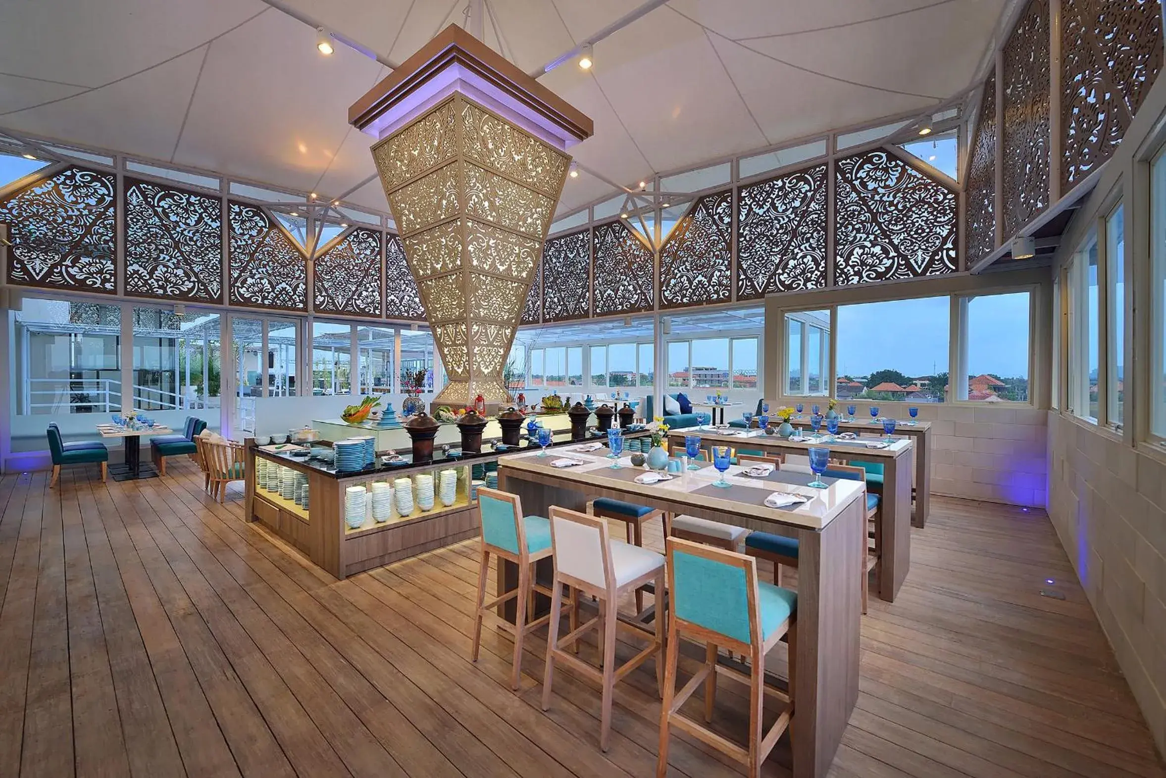 Restaurant/places to eat in de Vins Sky Hotel Seminyak Restaurant/places to eat in de Vins Sky Hotel Seminyak