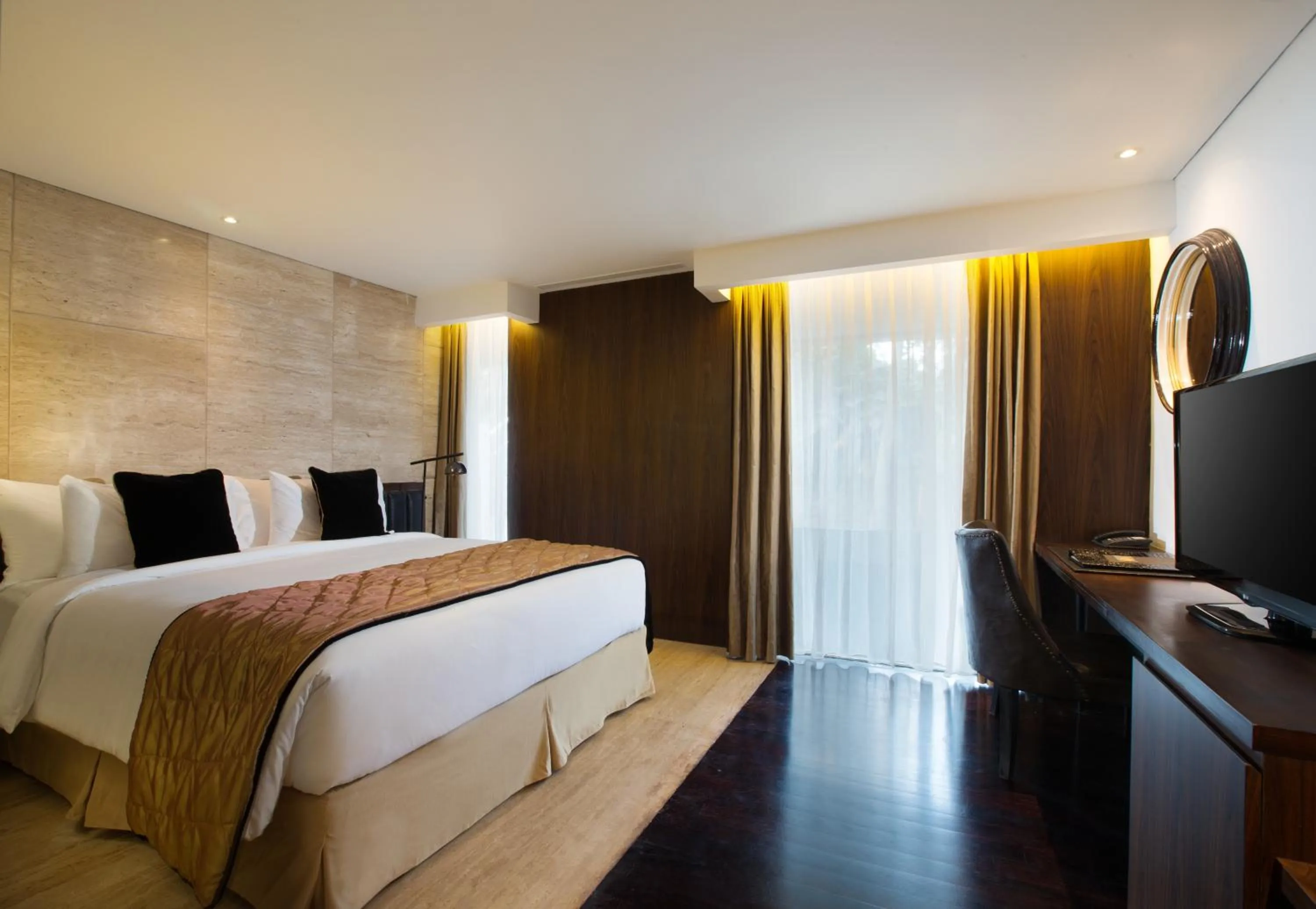 Bedroom, Bed in de Vins Sky Hotel Seminyak