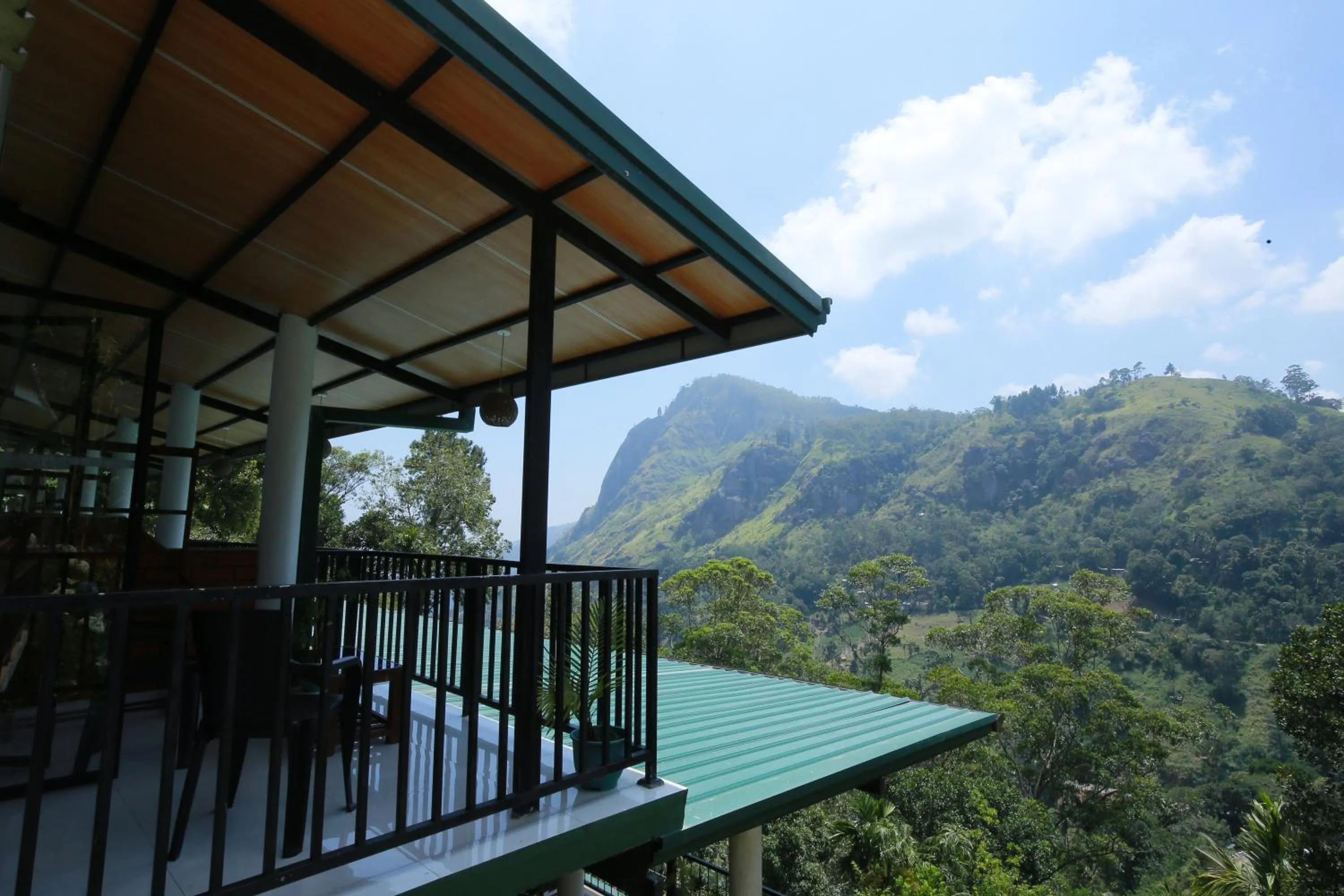 Rock side inn - Ella