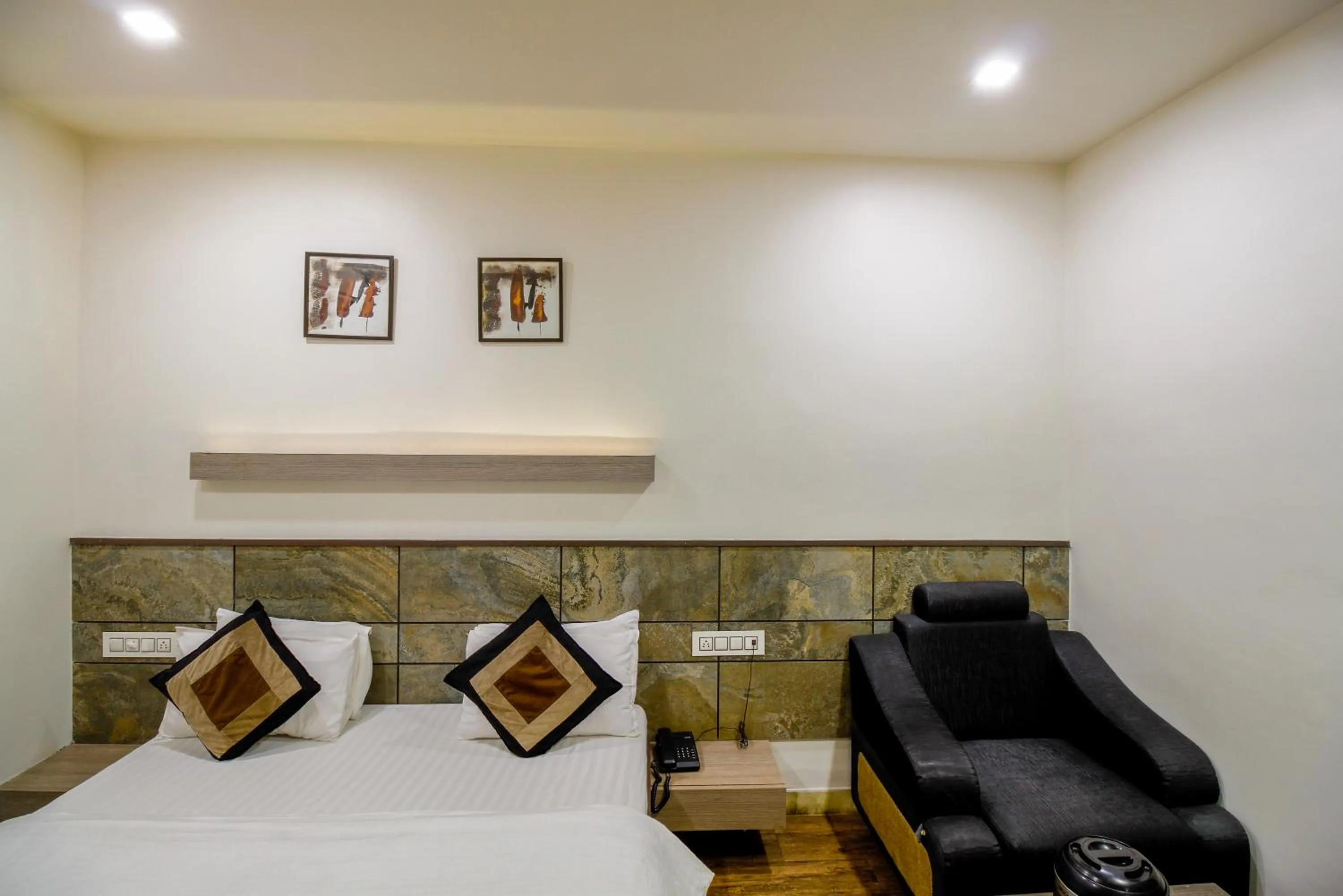 Bedroom, Bed in Hotel City Inn