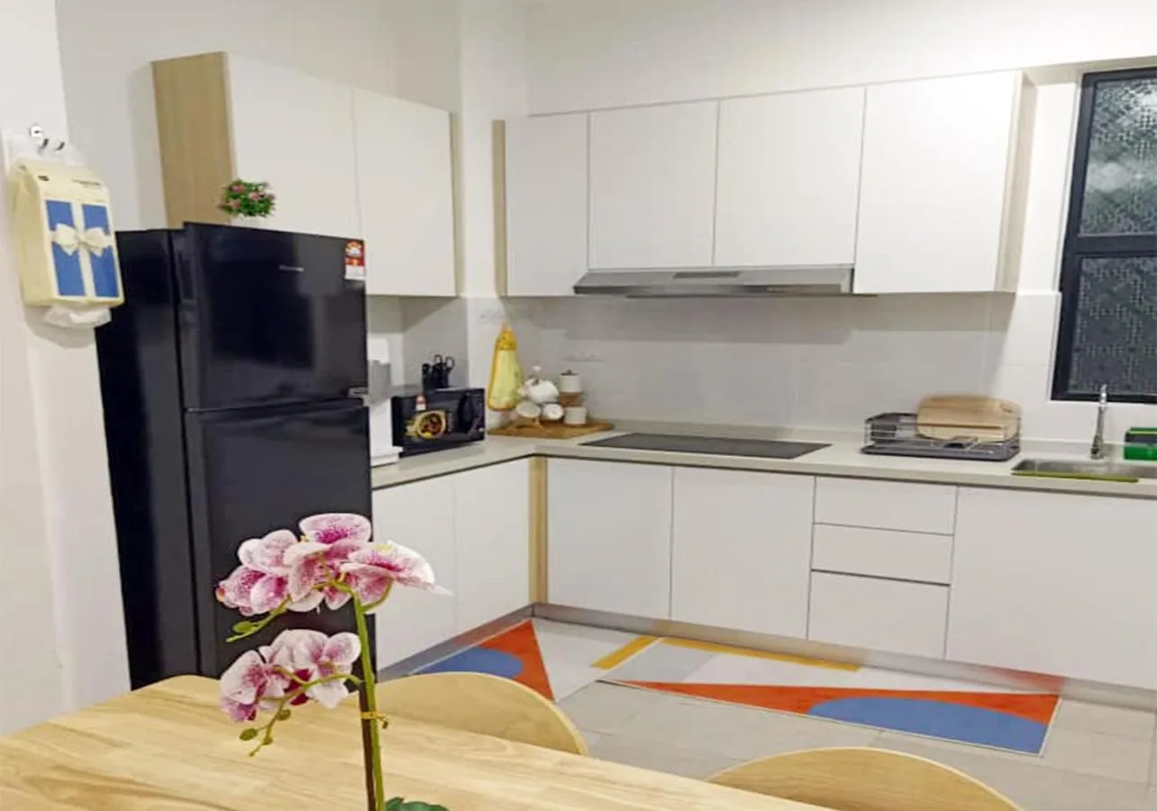 Kitchen or kitchenette in Mutiara Melaka Beach Resort - Islamic Compliance Only
