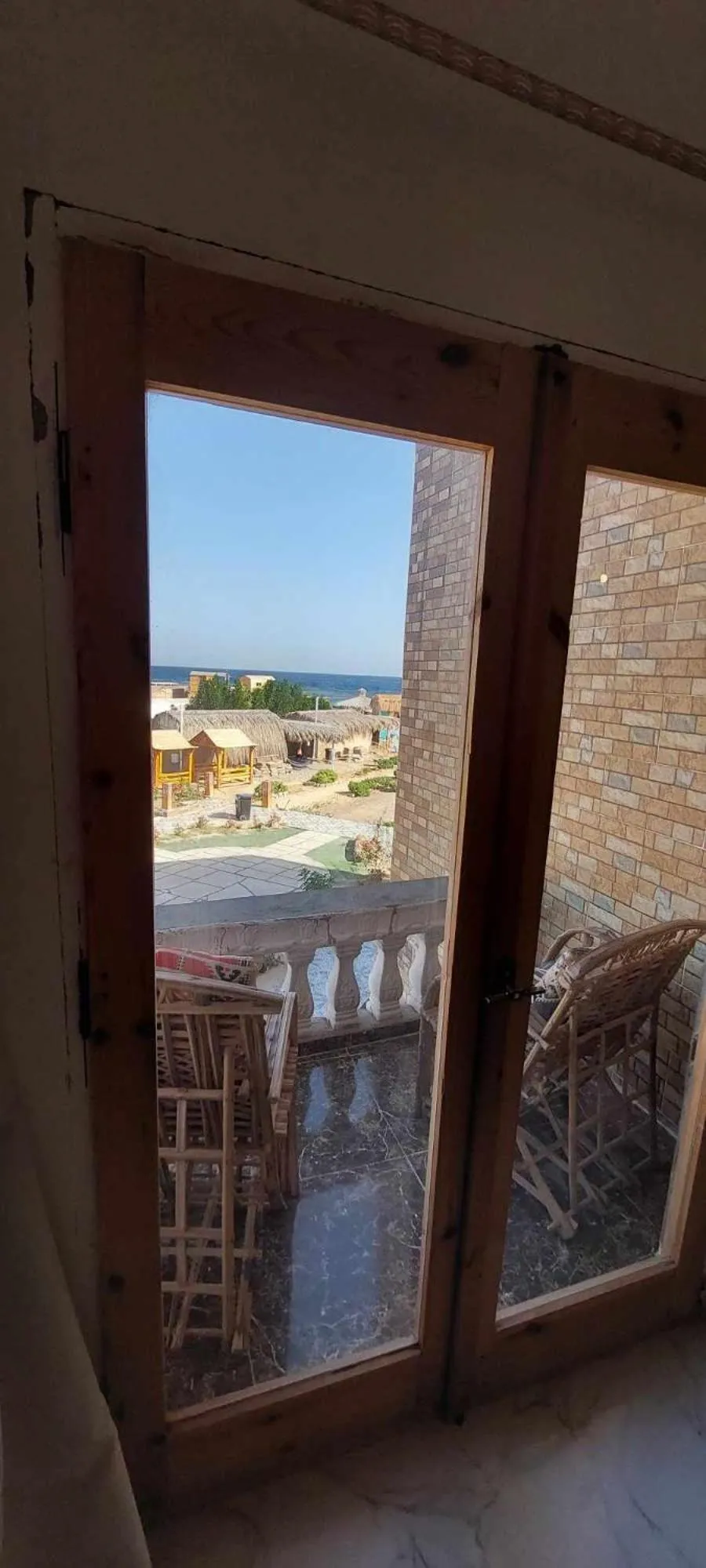 Green Beach Camp & Hotel