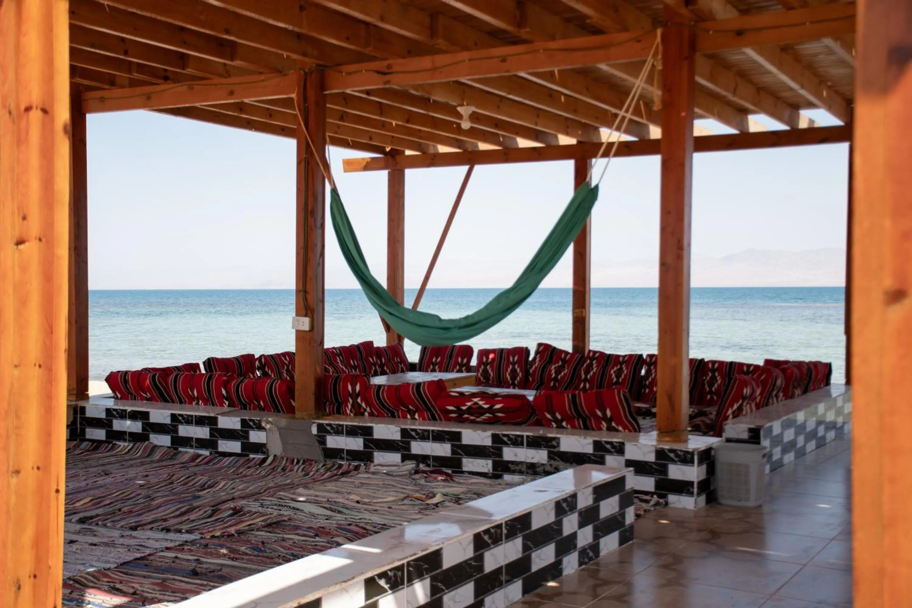 Green Beach Camp & Hotel