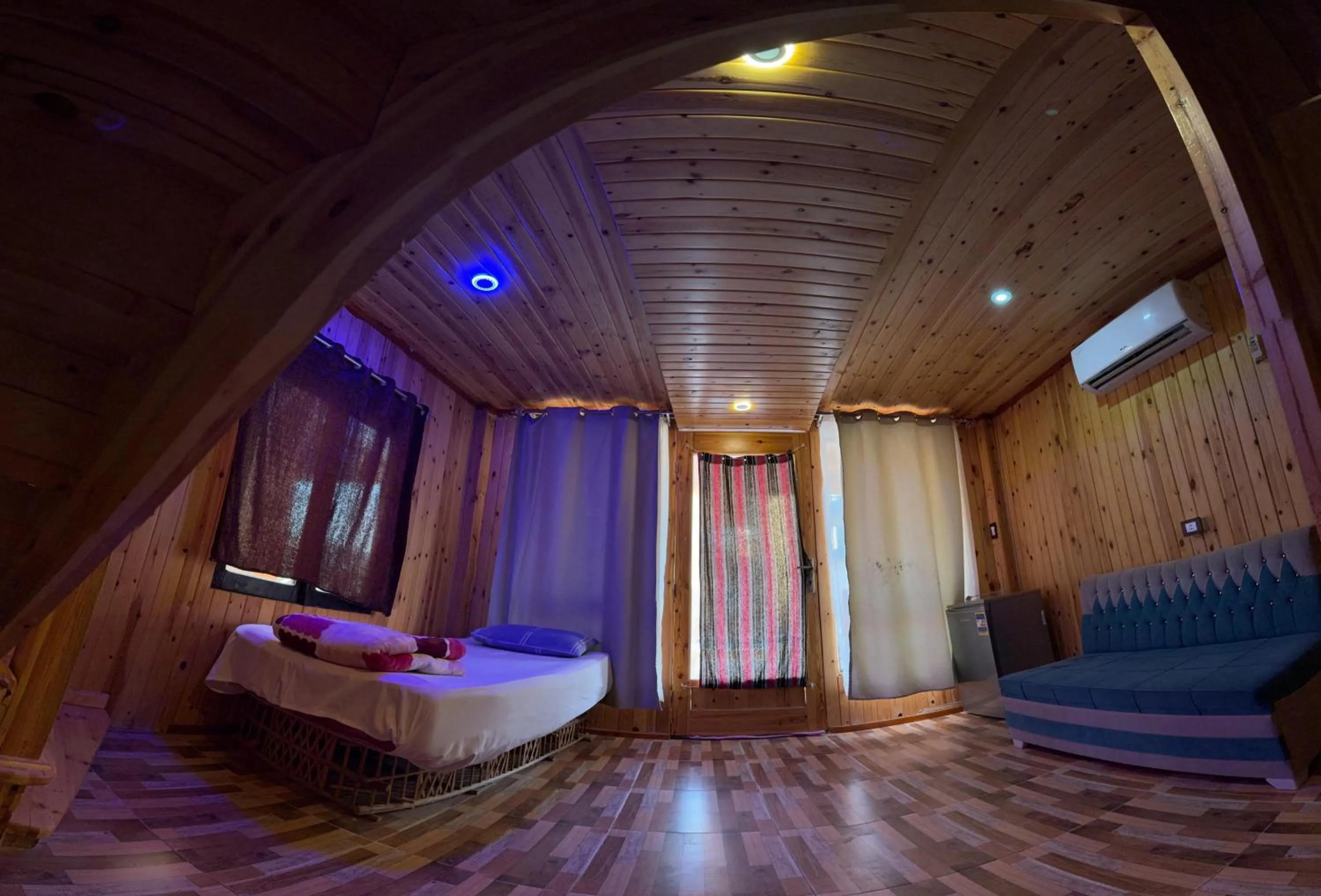 Bed in Green Beach Camp & Hotel