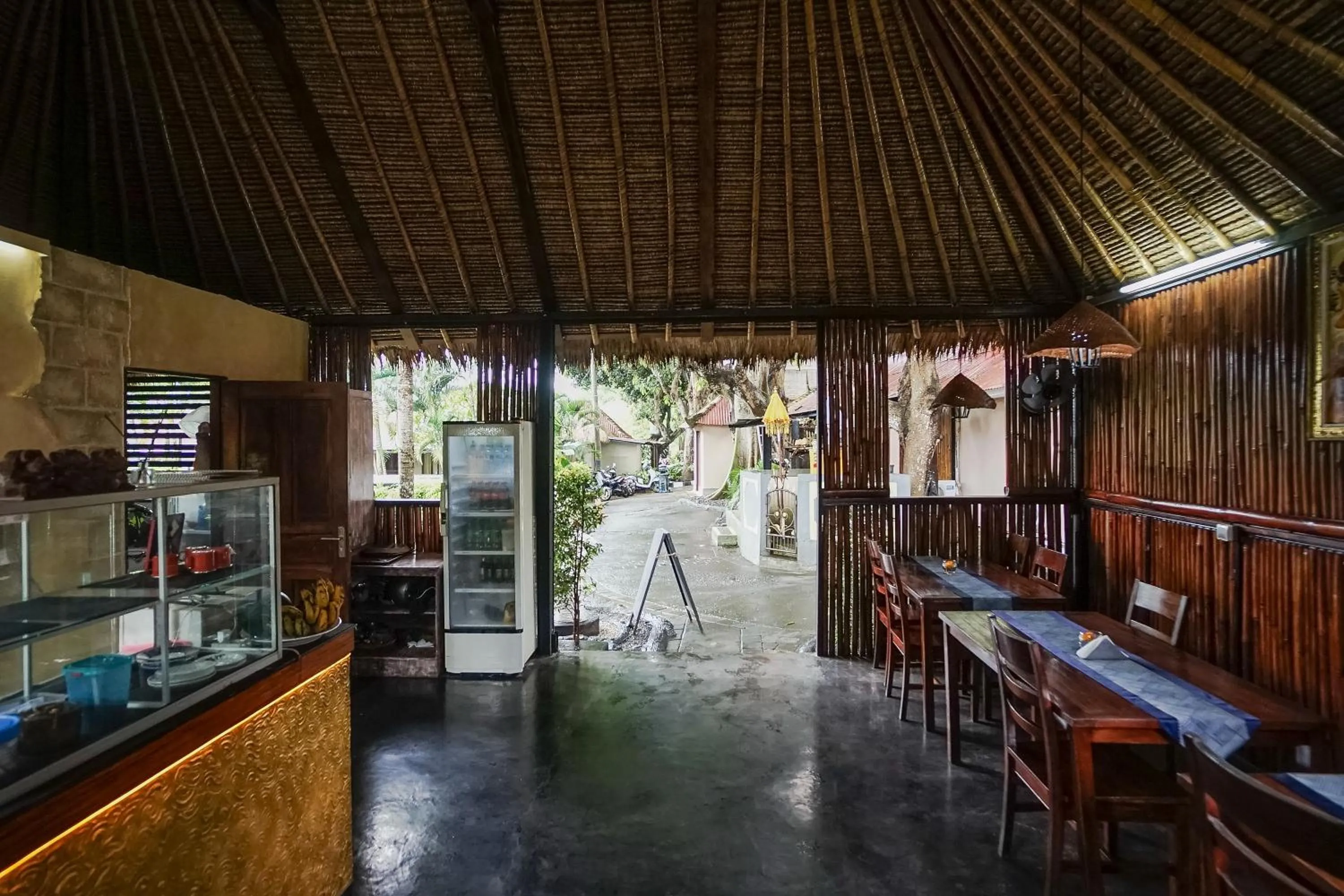 Restaurant/places to eat in Kampung 168