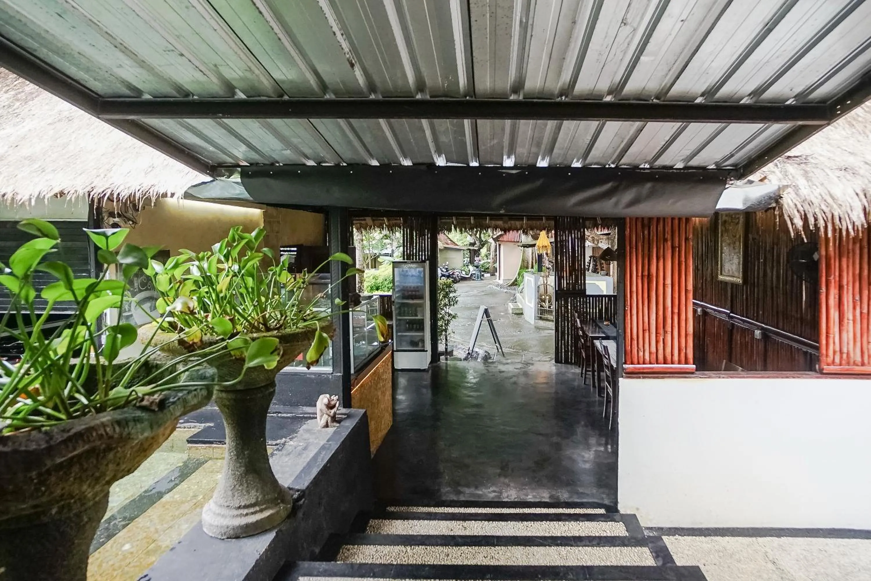 Restaurant/places to eat in Kampung 168