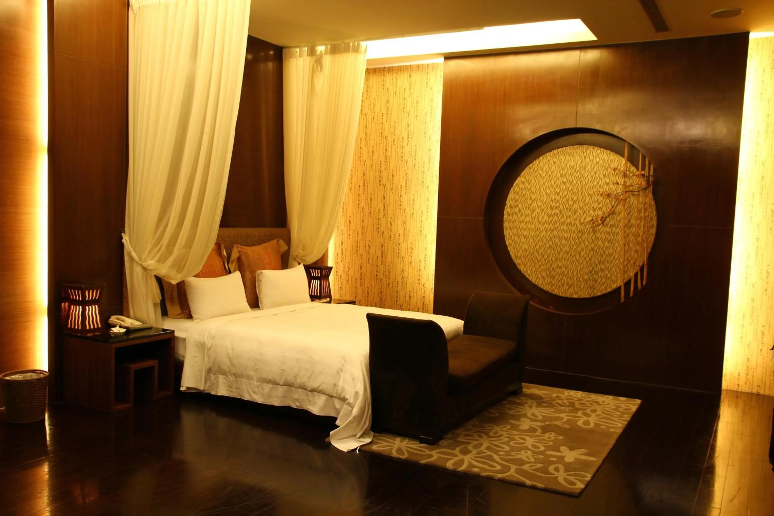 Bed in Madrid Classic Hotel