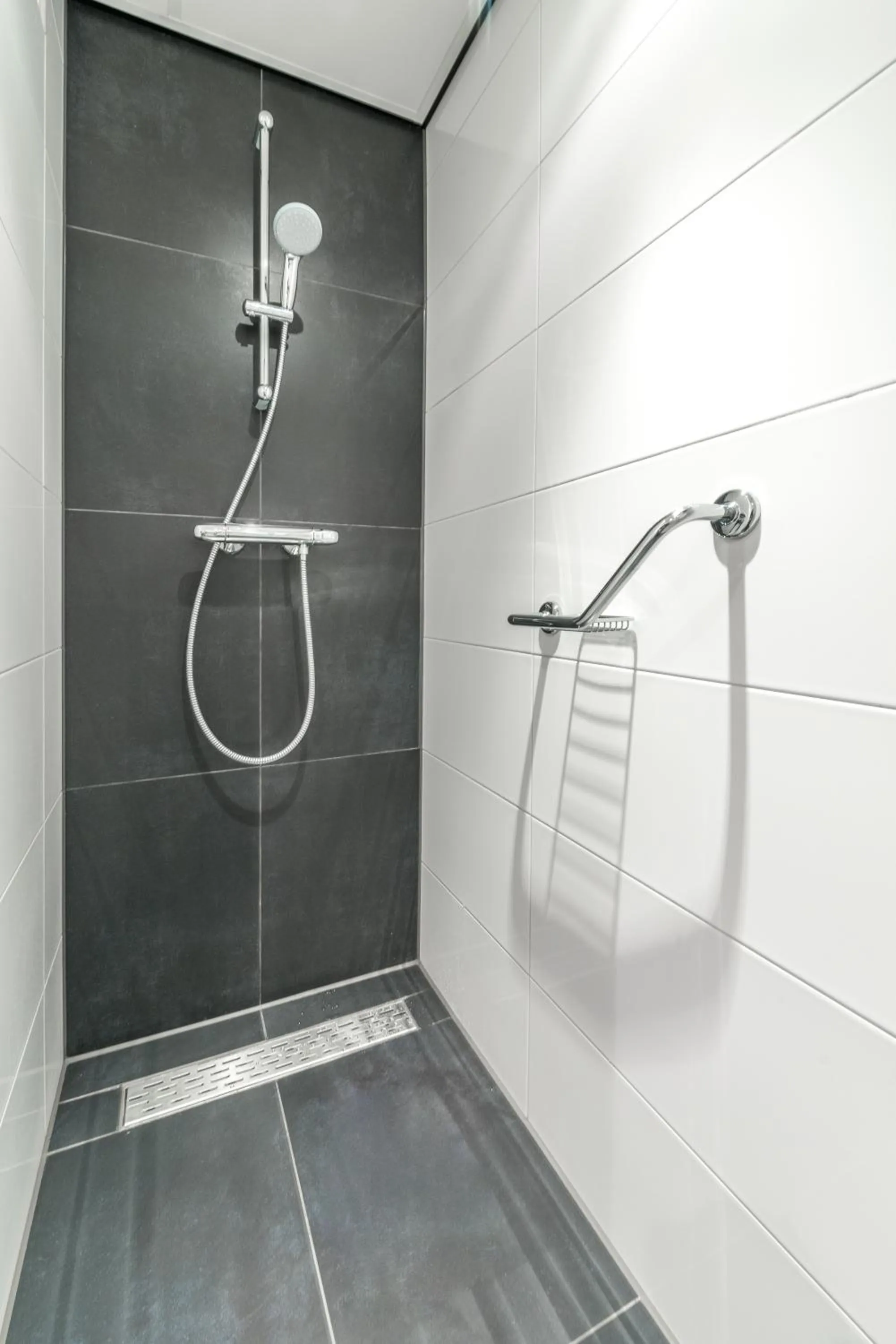Shower in Van der Valk Texel - De Koog