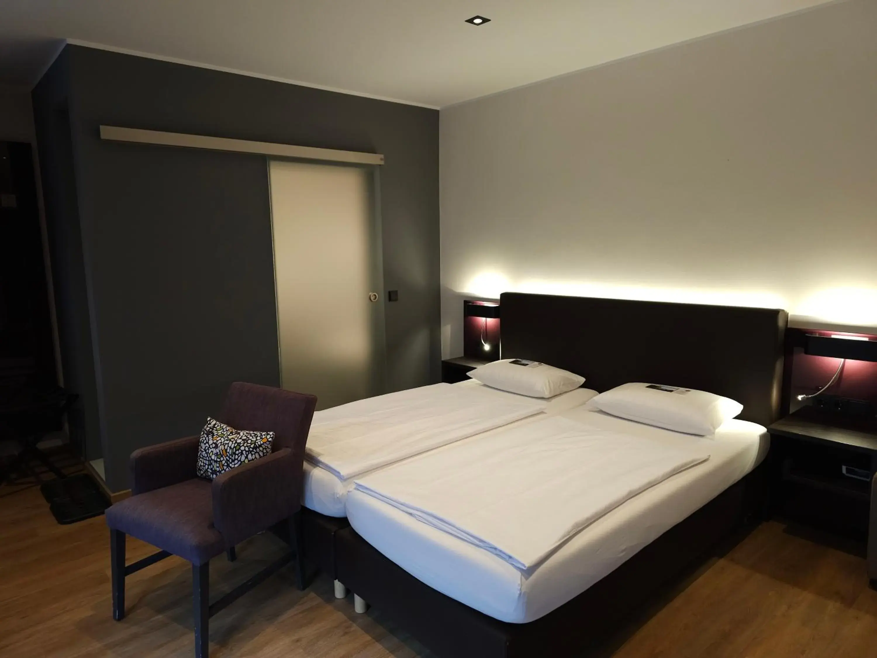 Double Room with Balcony - single occupancy in Weinhotel Restaurant Klostermühle Double Room with Balcony - single occupancy in Weinhotel Restaurant Klostermühle