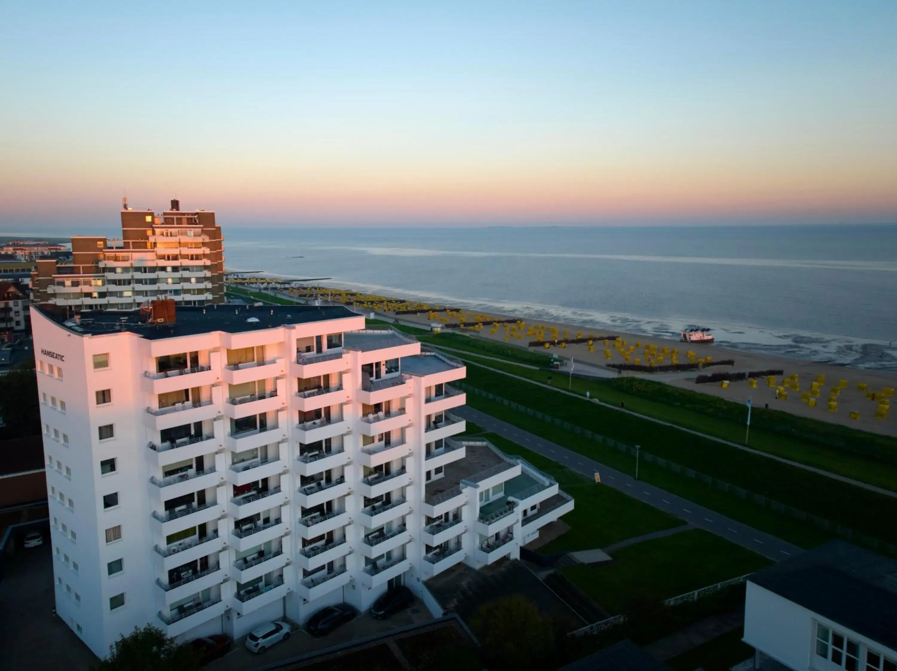 Apartment im Haus Hanseatic mit Meerblick am Duhner Sandstrand Apartment im Haus Hanseatic mit Meerblick am Duhner Sandstrand