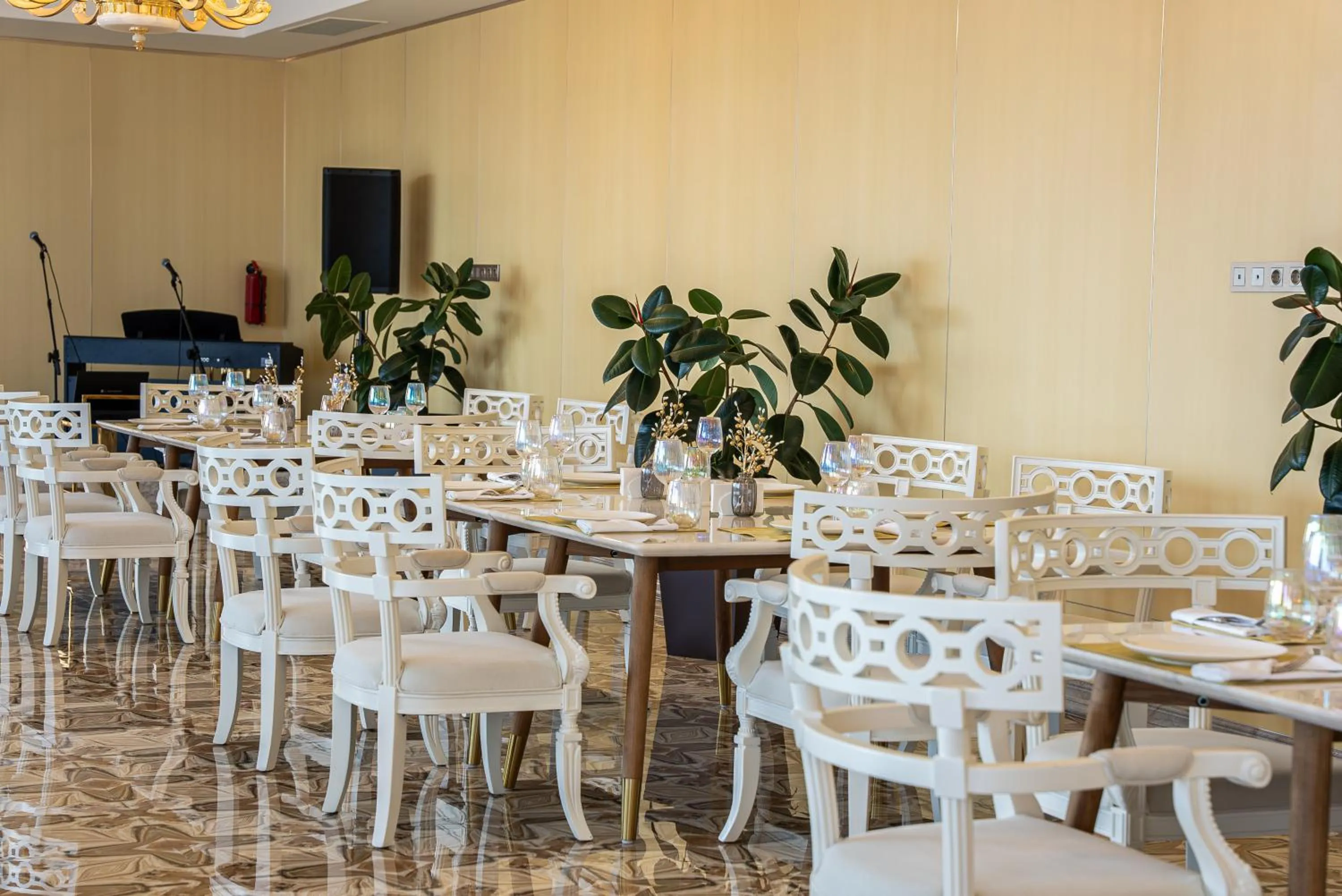Restaurant/places to eat in Panorama Lisi Grand Hotel