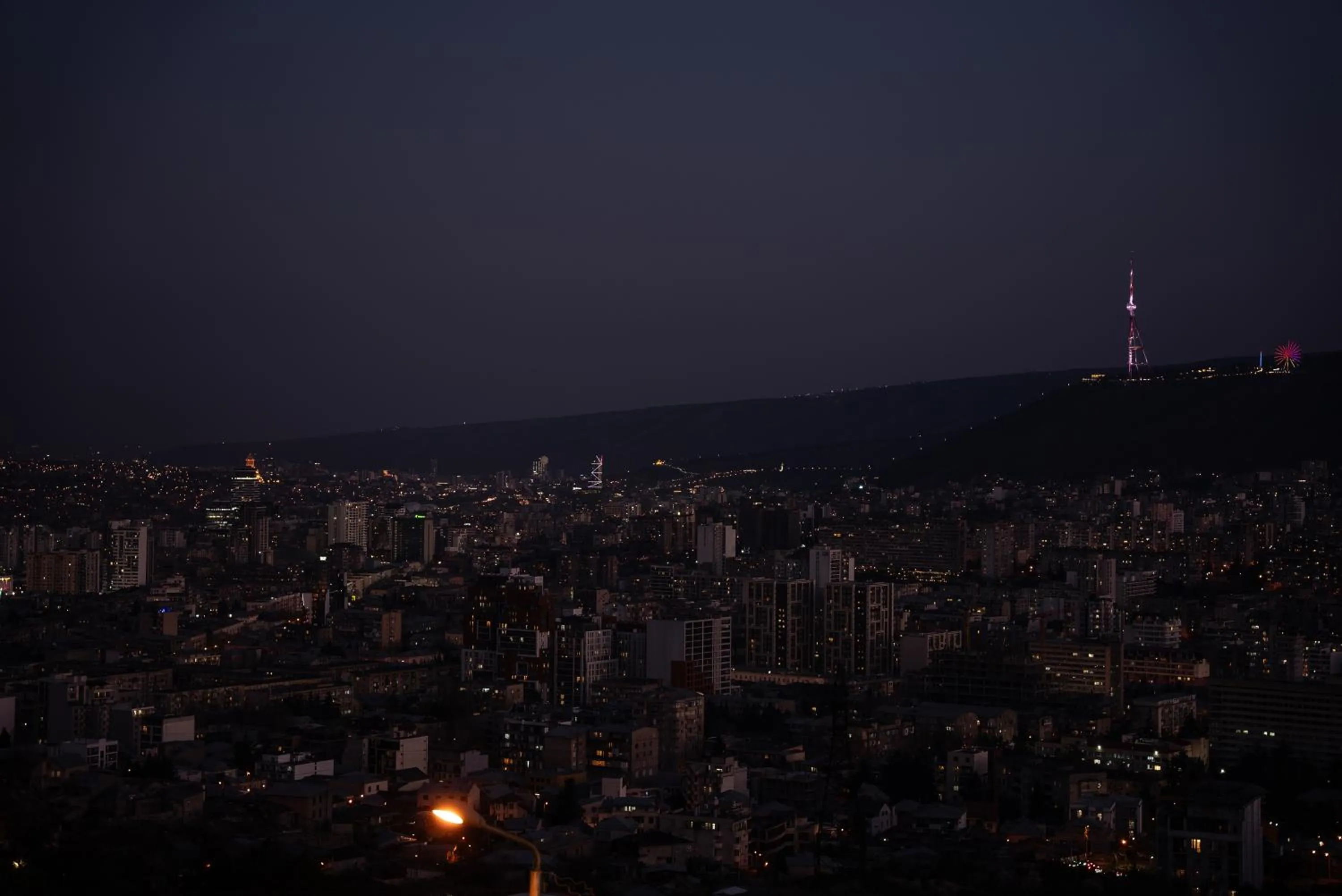 Night in Panorama Lisi Grand Hotel