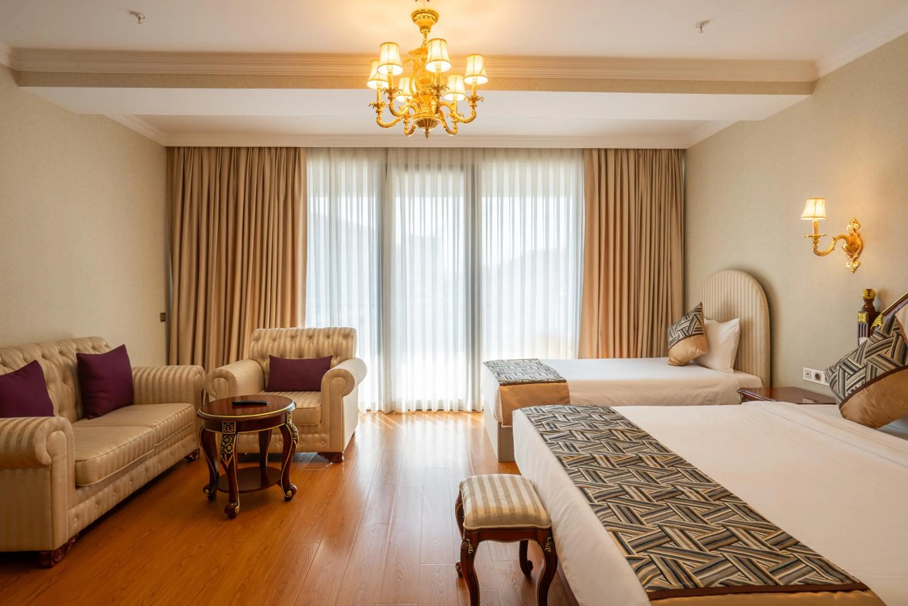 Bedroom, Bed in Panorama Lisi Grand Hotel