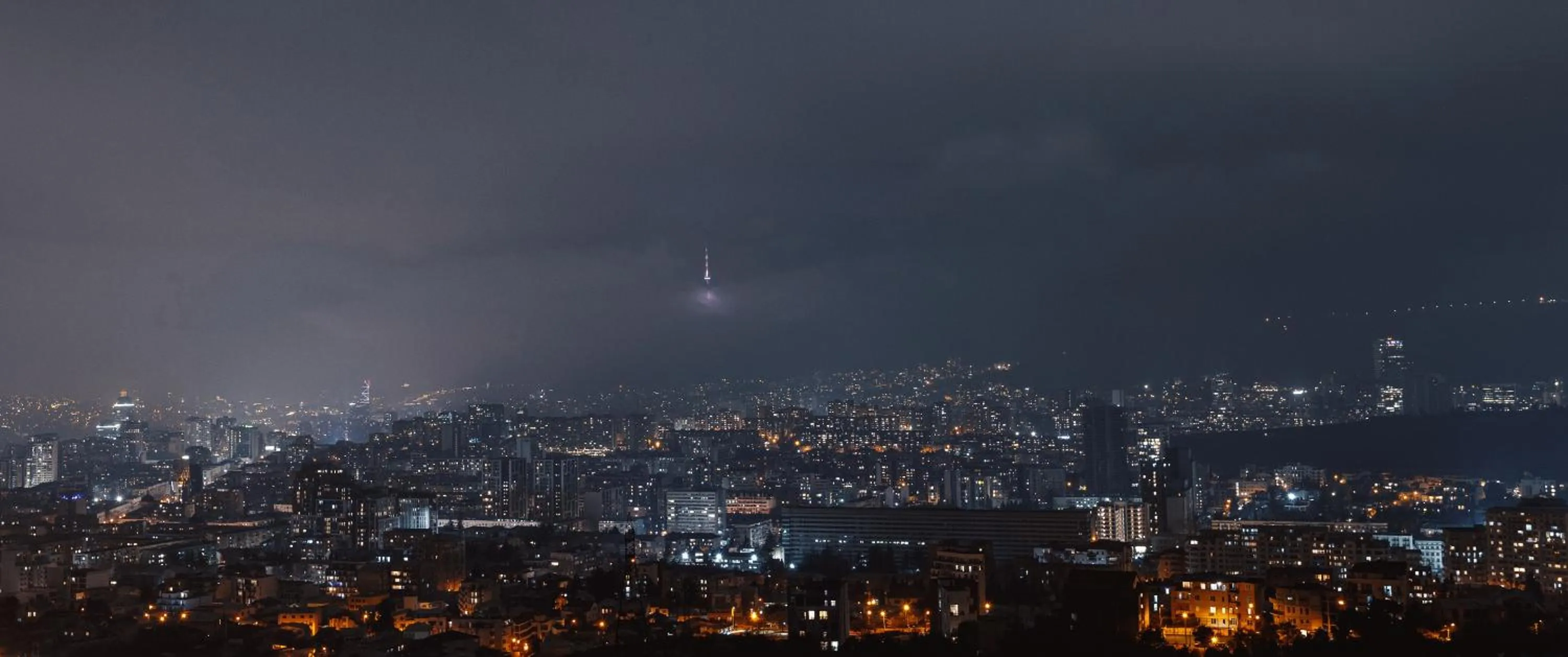 Night in Panorama Lisi Grand Hotel