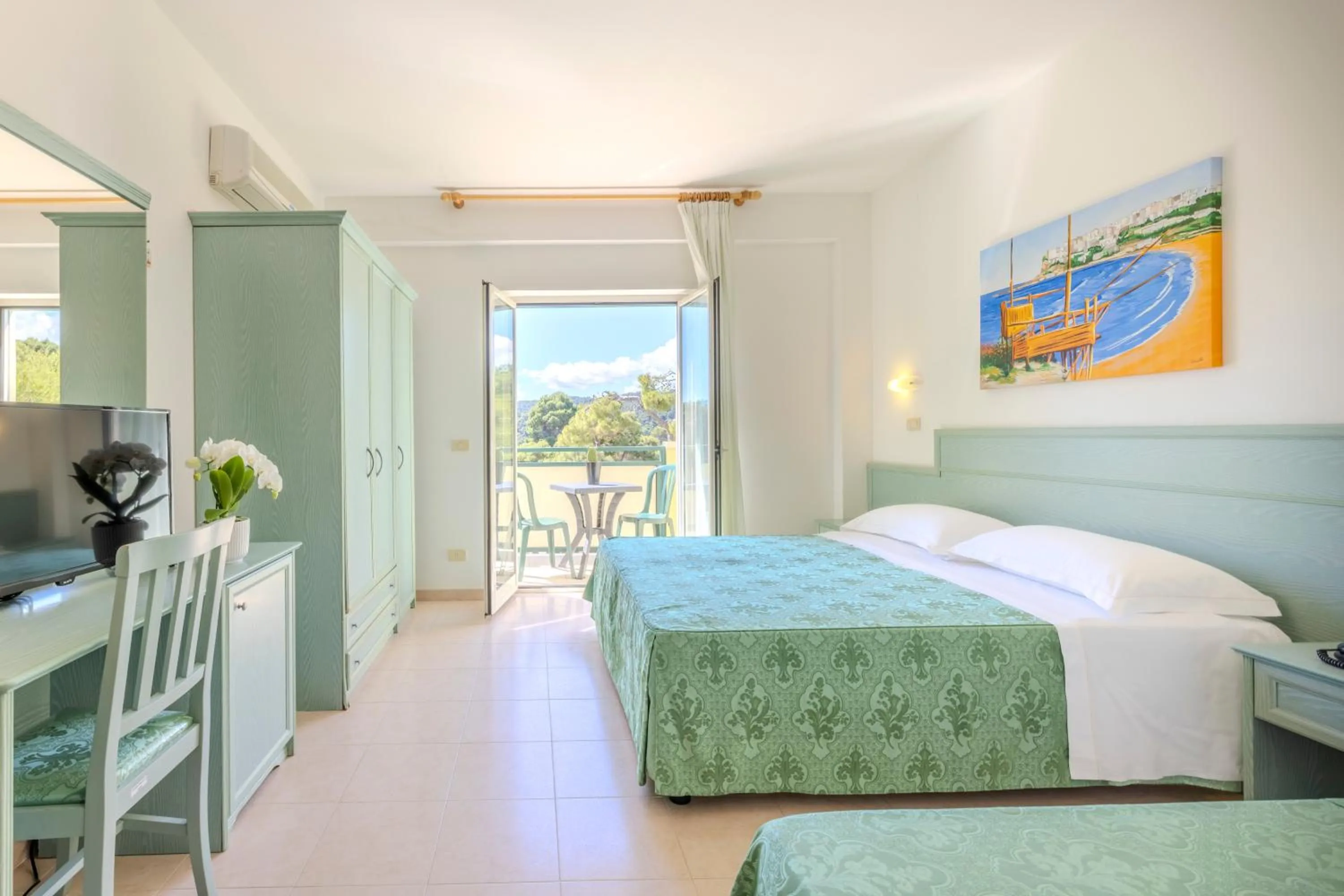 Photo of the whole room, Bed in Paglianza Hotel