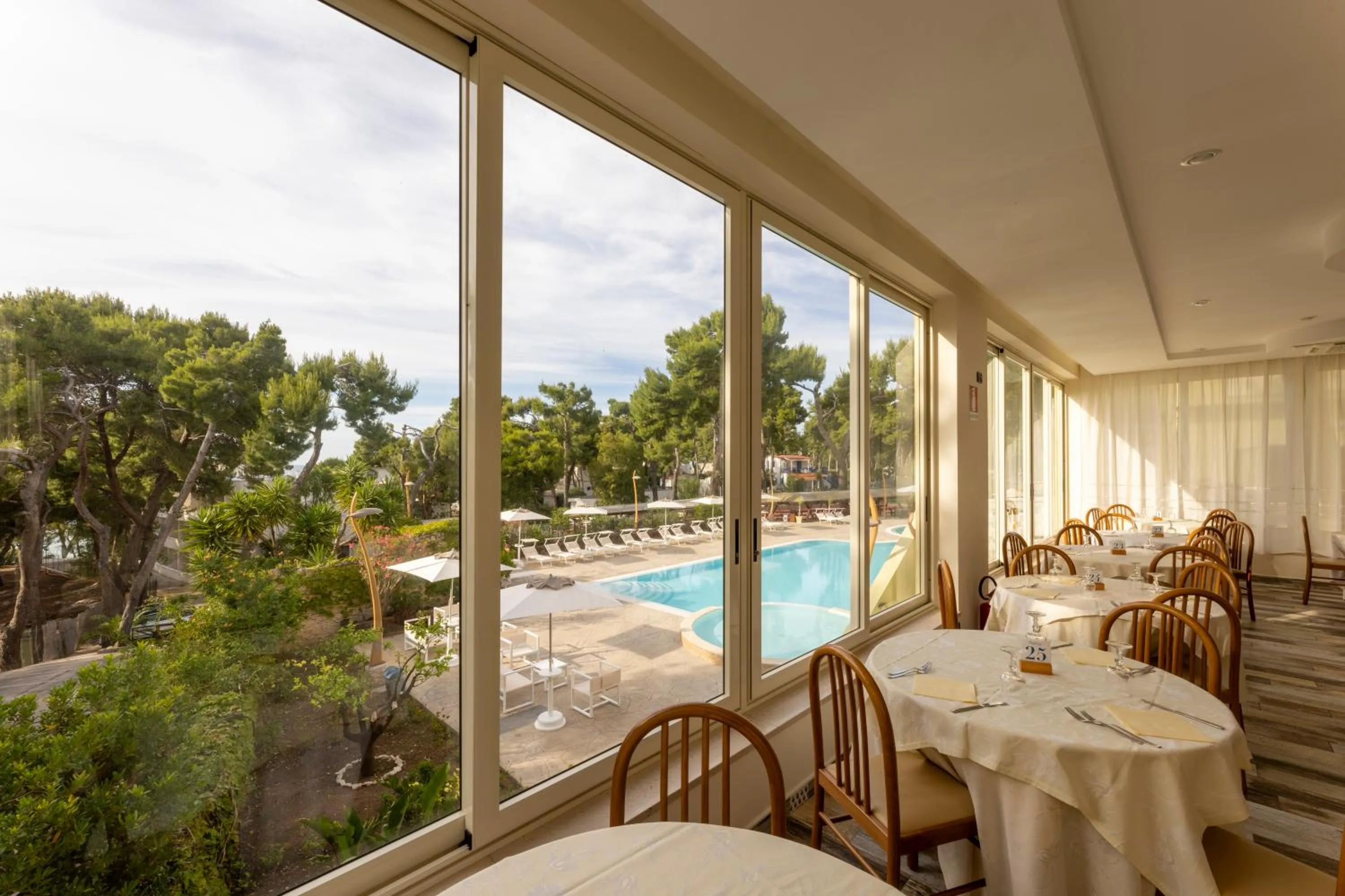 Restaurant/places to eat in Paglianza Hotel