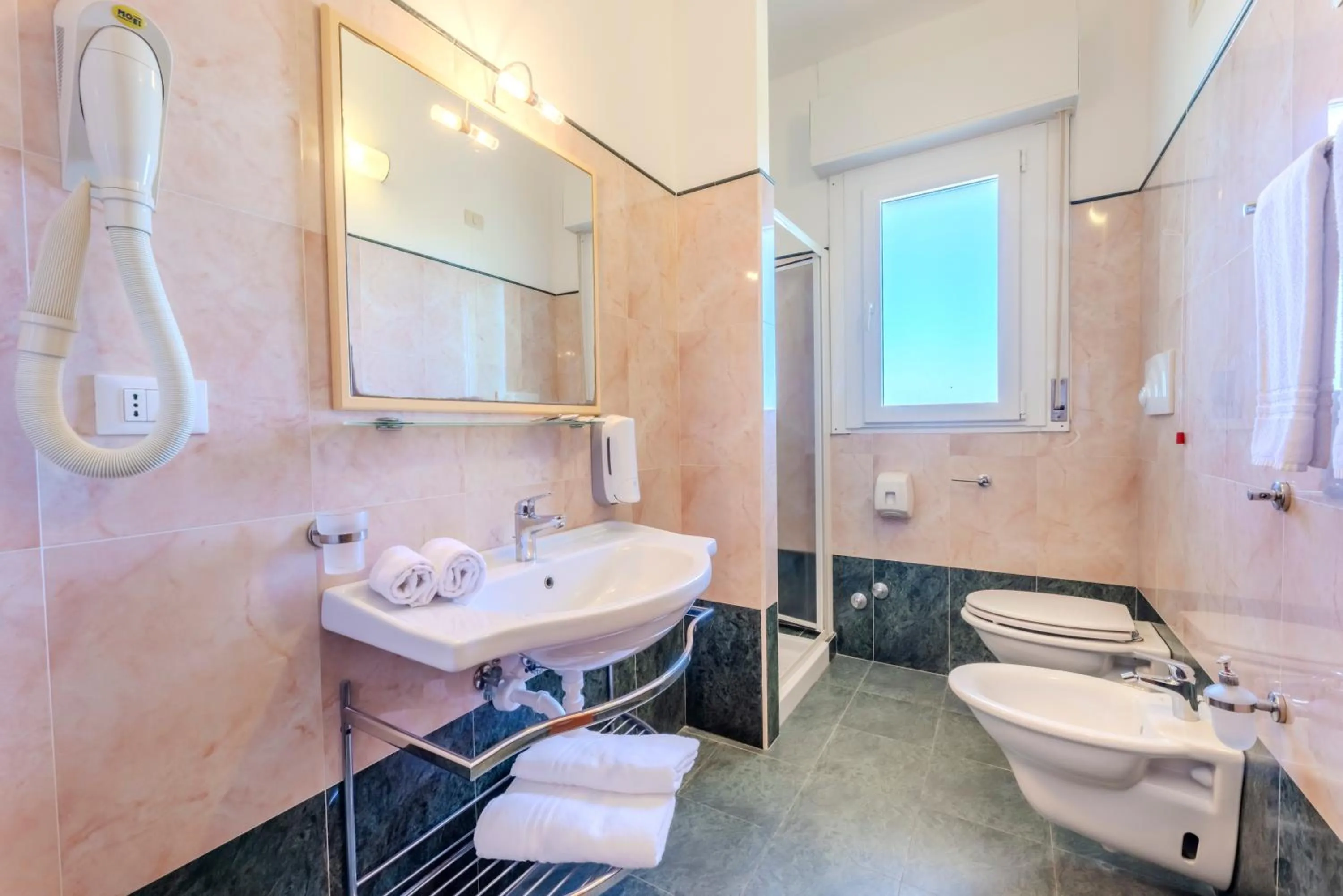 Bathroom in Paglianza Hotel