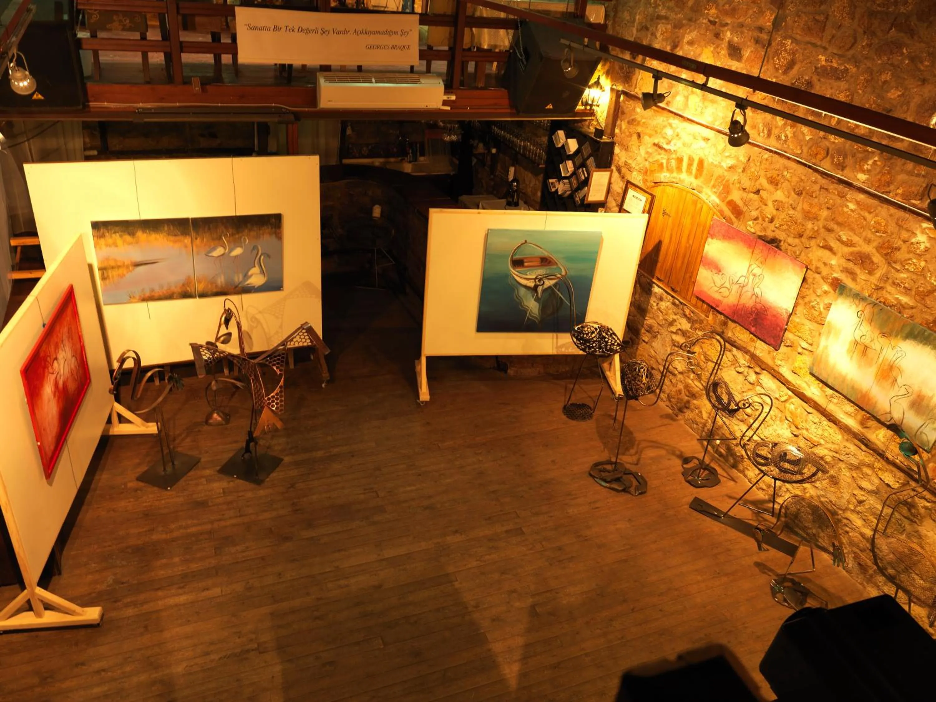 On-site shops in Otel Yorgo Seferis