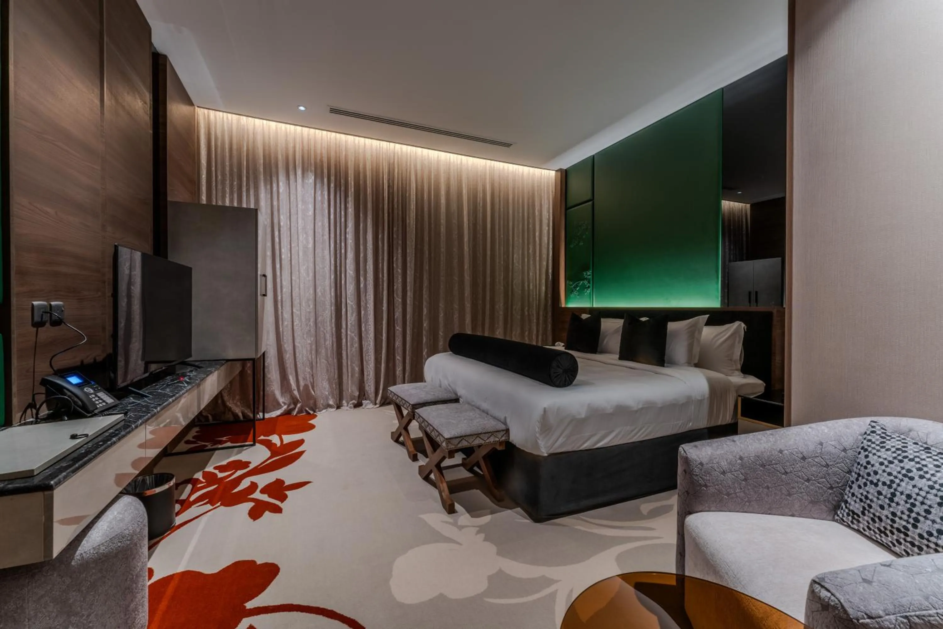 Bed in Lilac Park Hotel