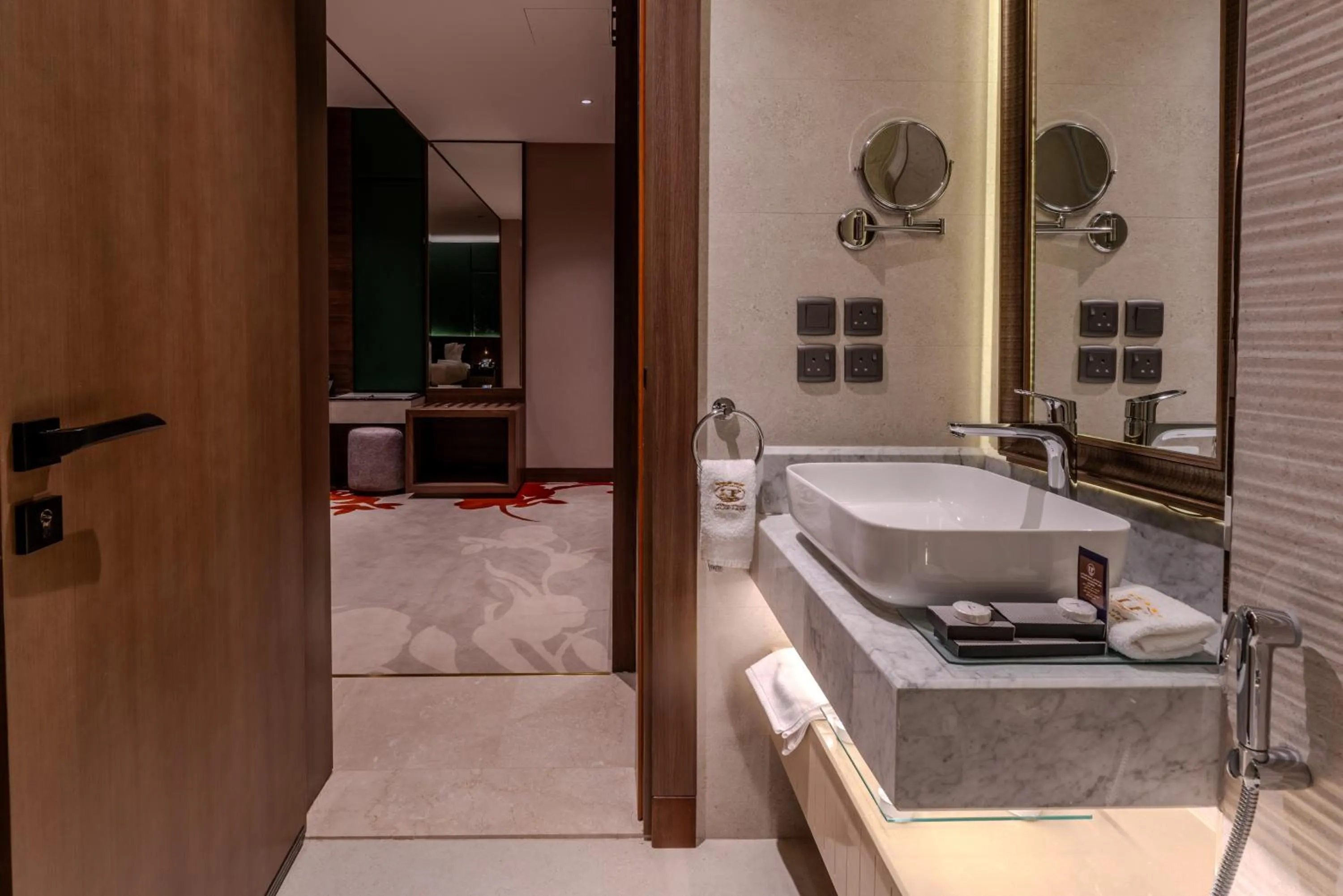 Bathroom in Lilac Park Hotel