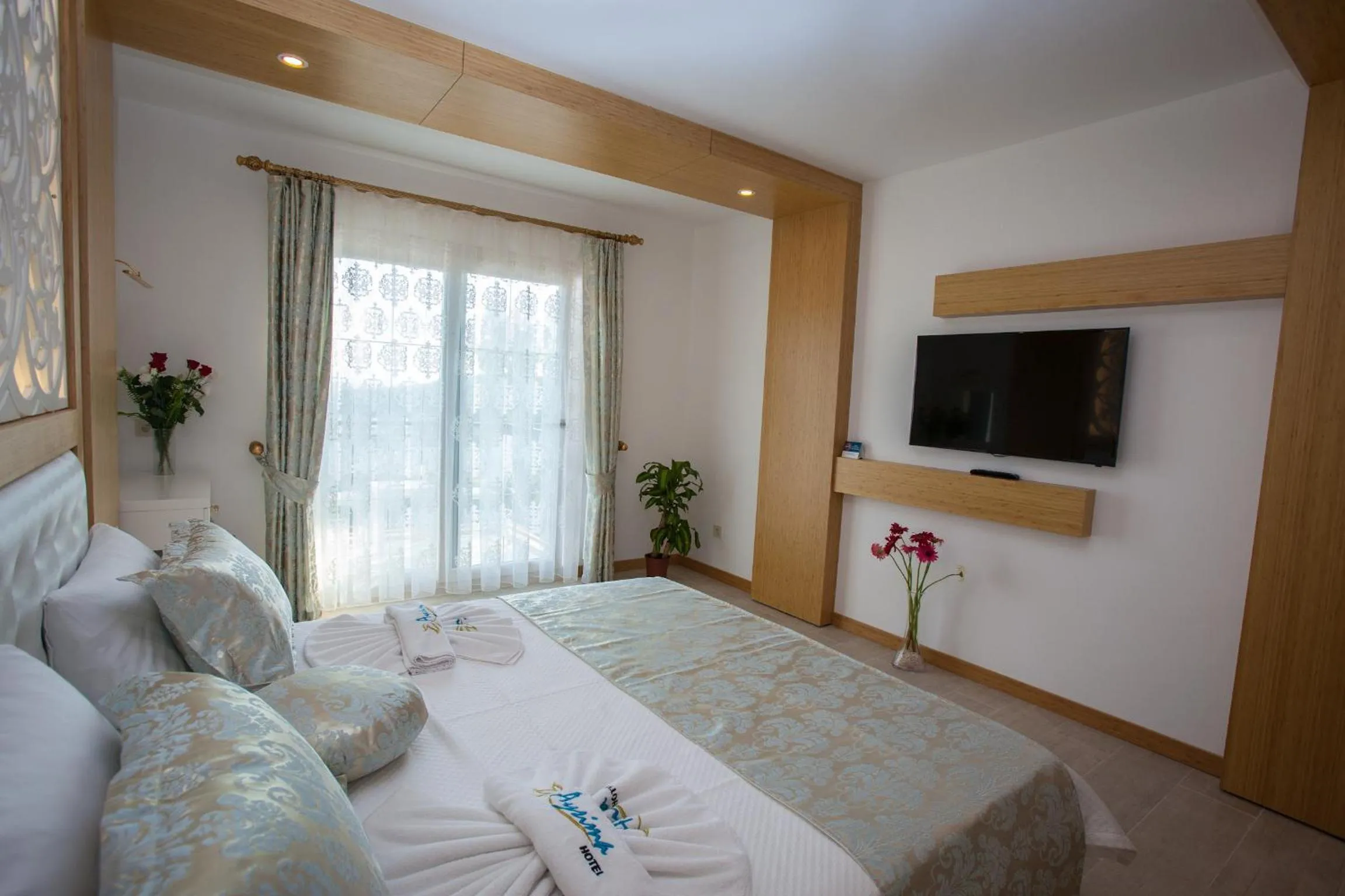 Photo of the whole room, Bed in Hotel Aysima