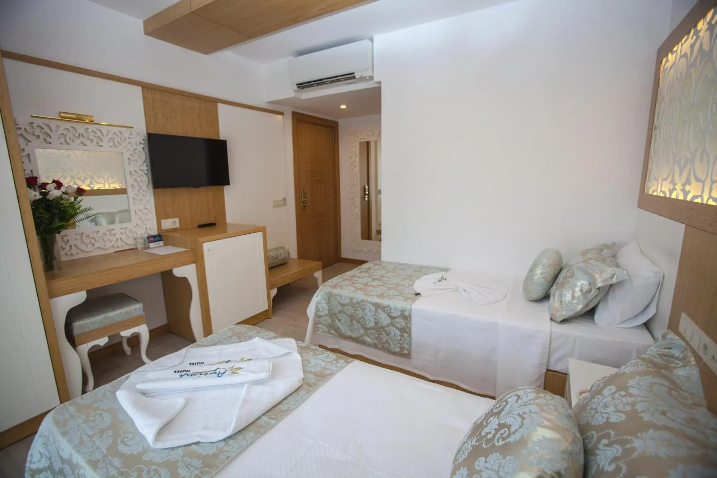 Deluxe Twin Room with Land and Side Sea View in Hotel Aysima Deluxe Twin Room with Land and Side Sea View in Hotel Aysima