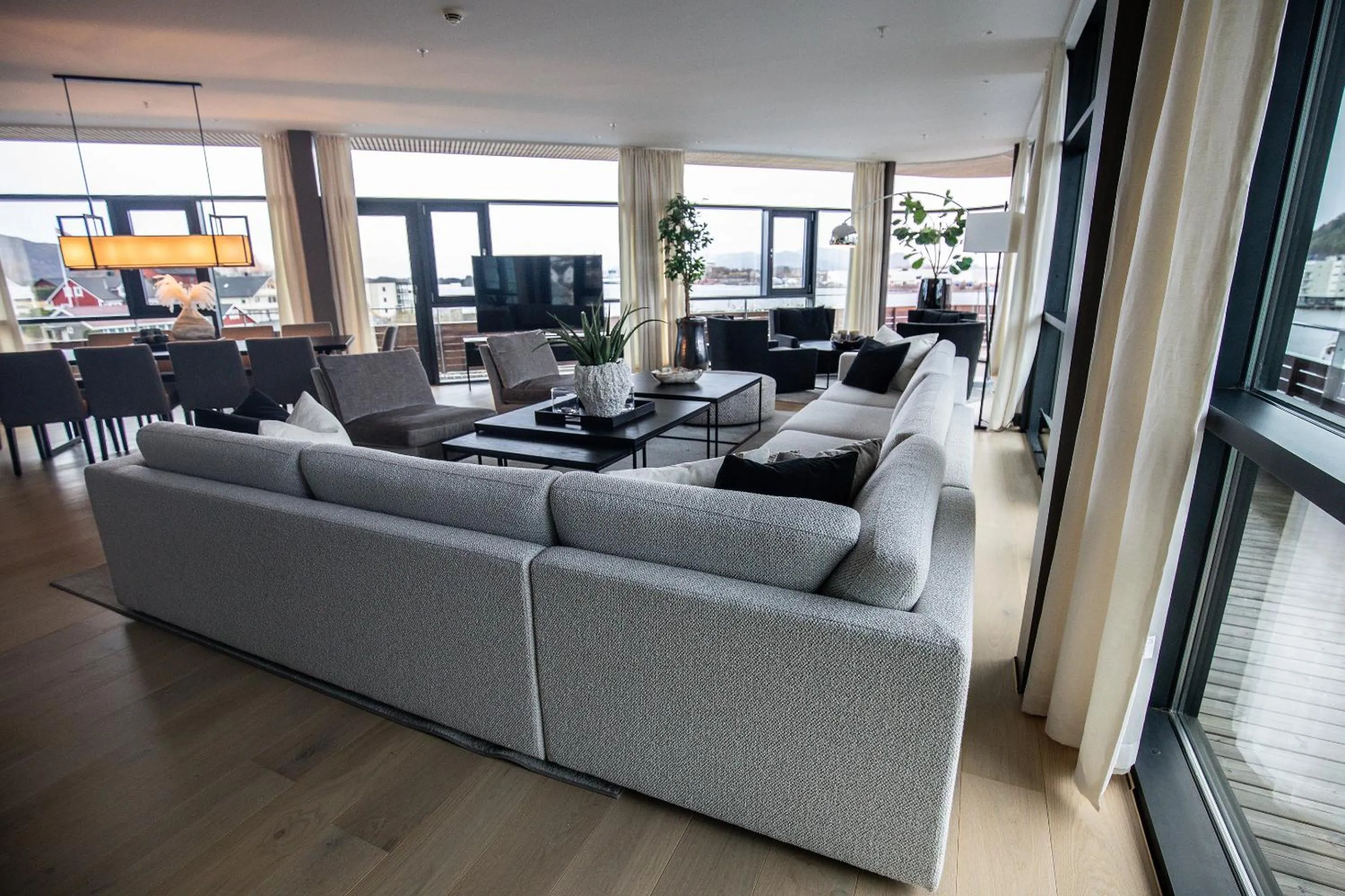 TV and multimedia in Quality Hotel Ulstein